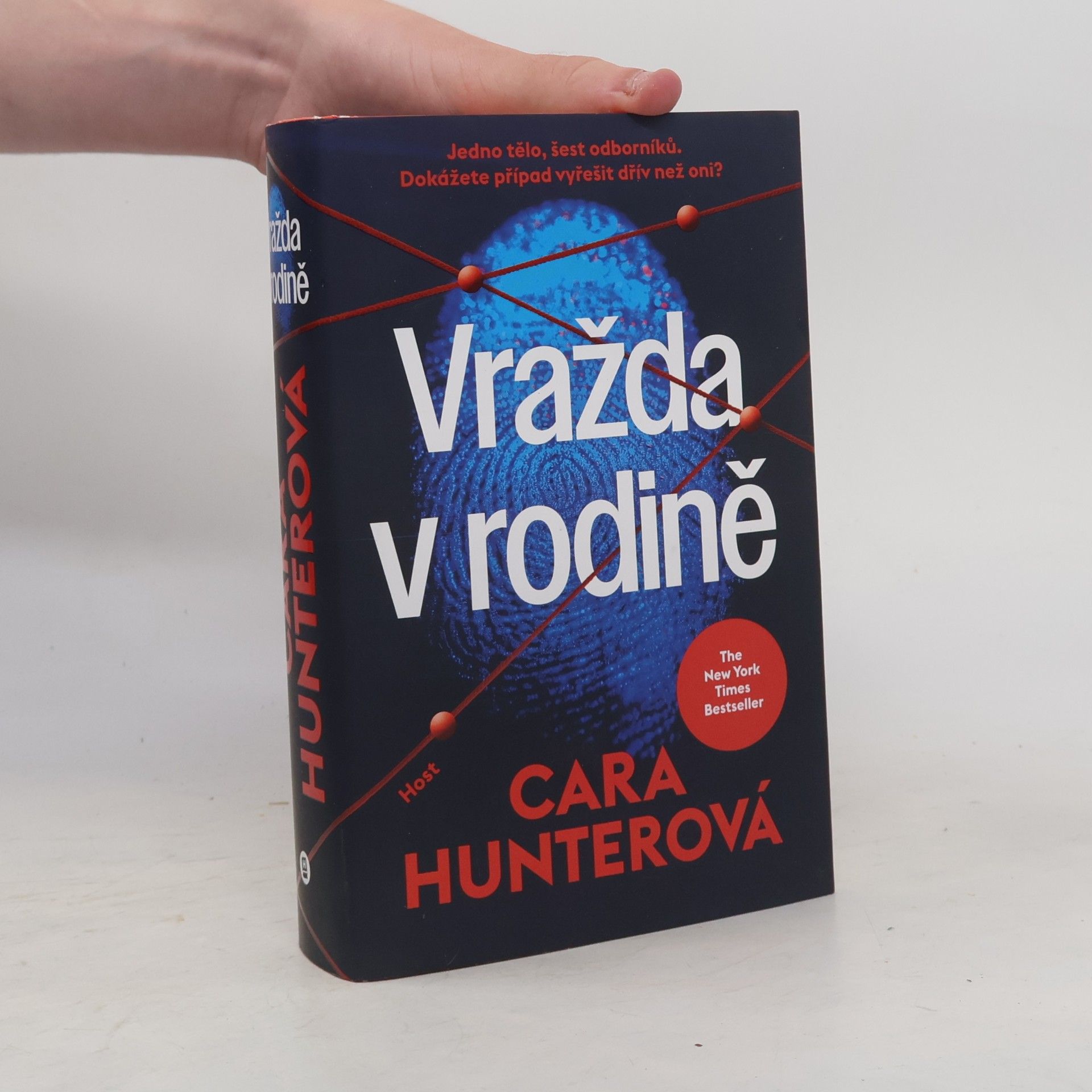 Cara Hunter Vražda v rodině