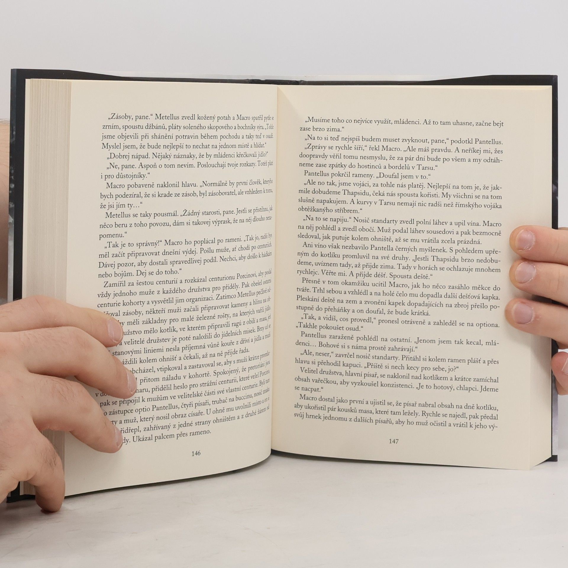 Simon Scarrow Zrádcové Říma