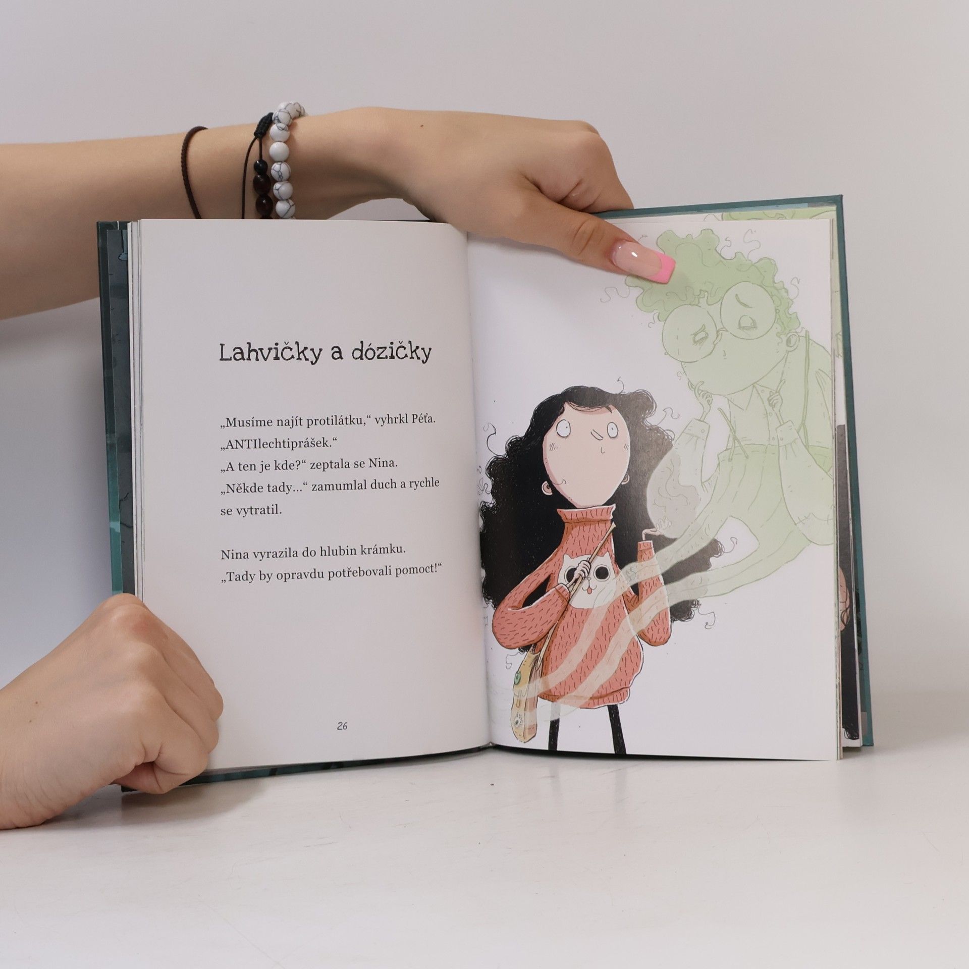 Magdalena Hai Strašidelný krámek a příšerný lechtiprášek
