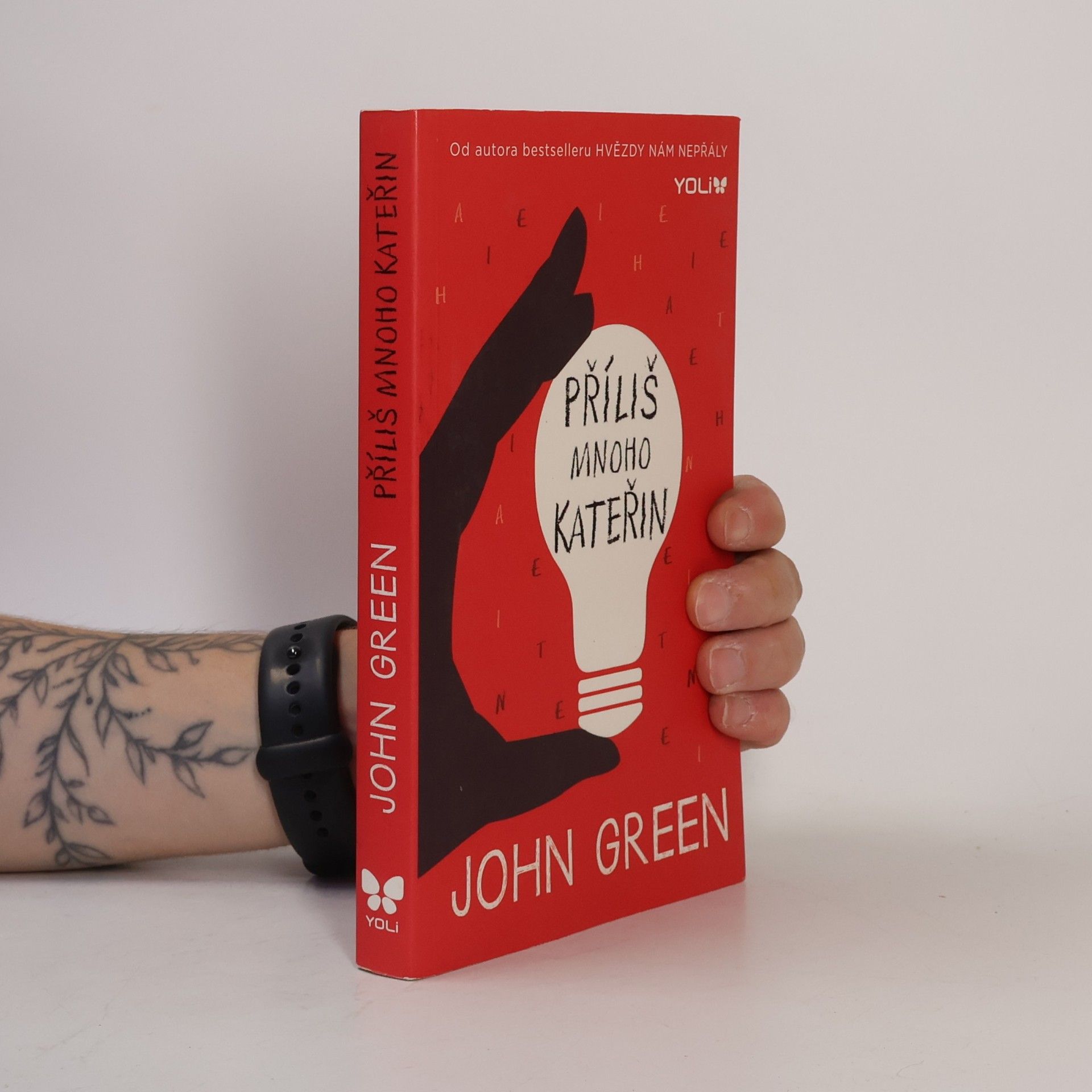 John Green Příliš mnoho Kateřin
