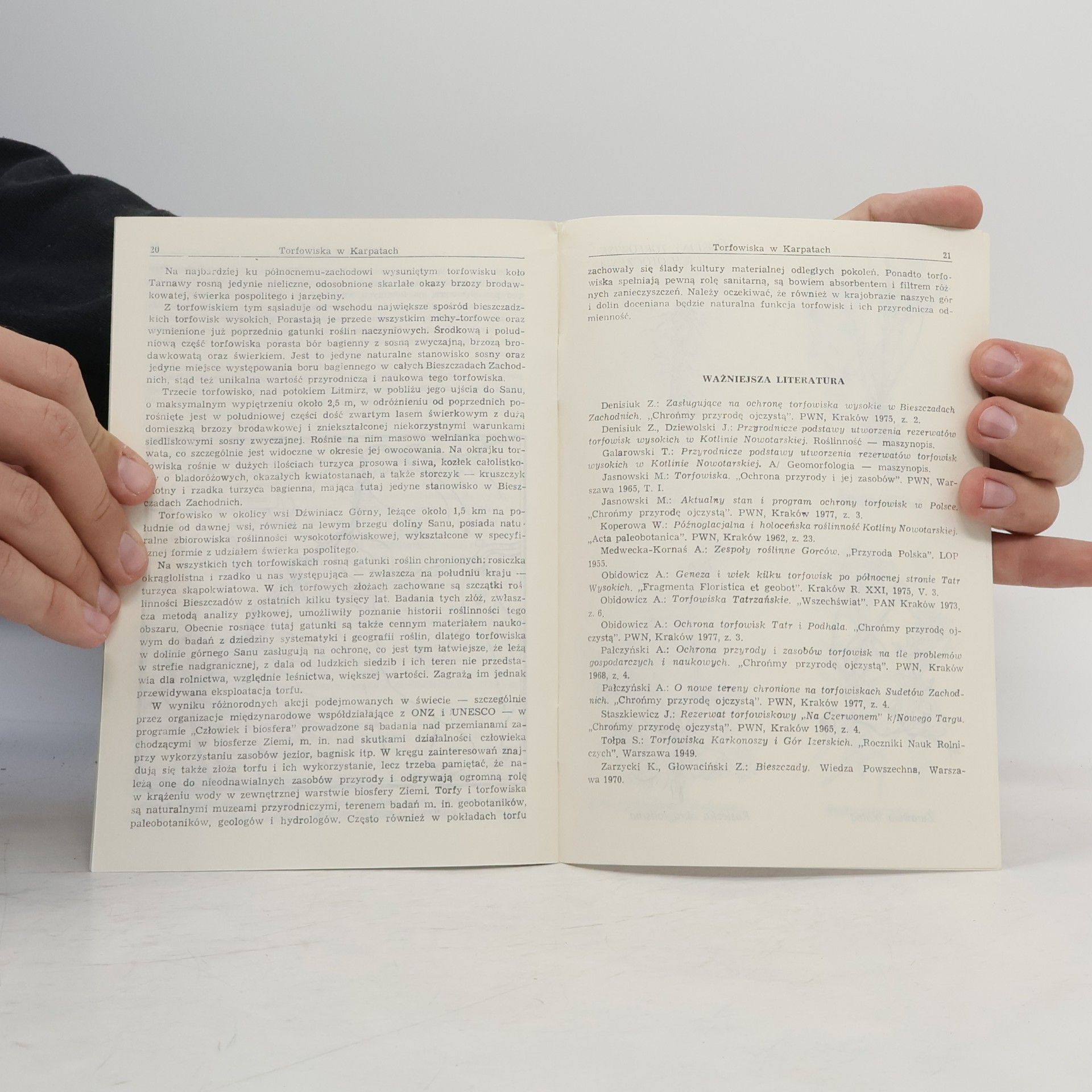 Janina Barbara Twaróg Biblioteczka Turysty Górskiego: Torfowiska w Sudetach i Karpatach Polskich