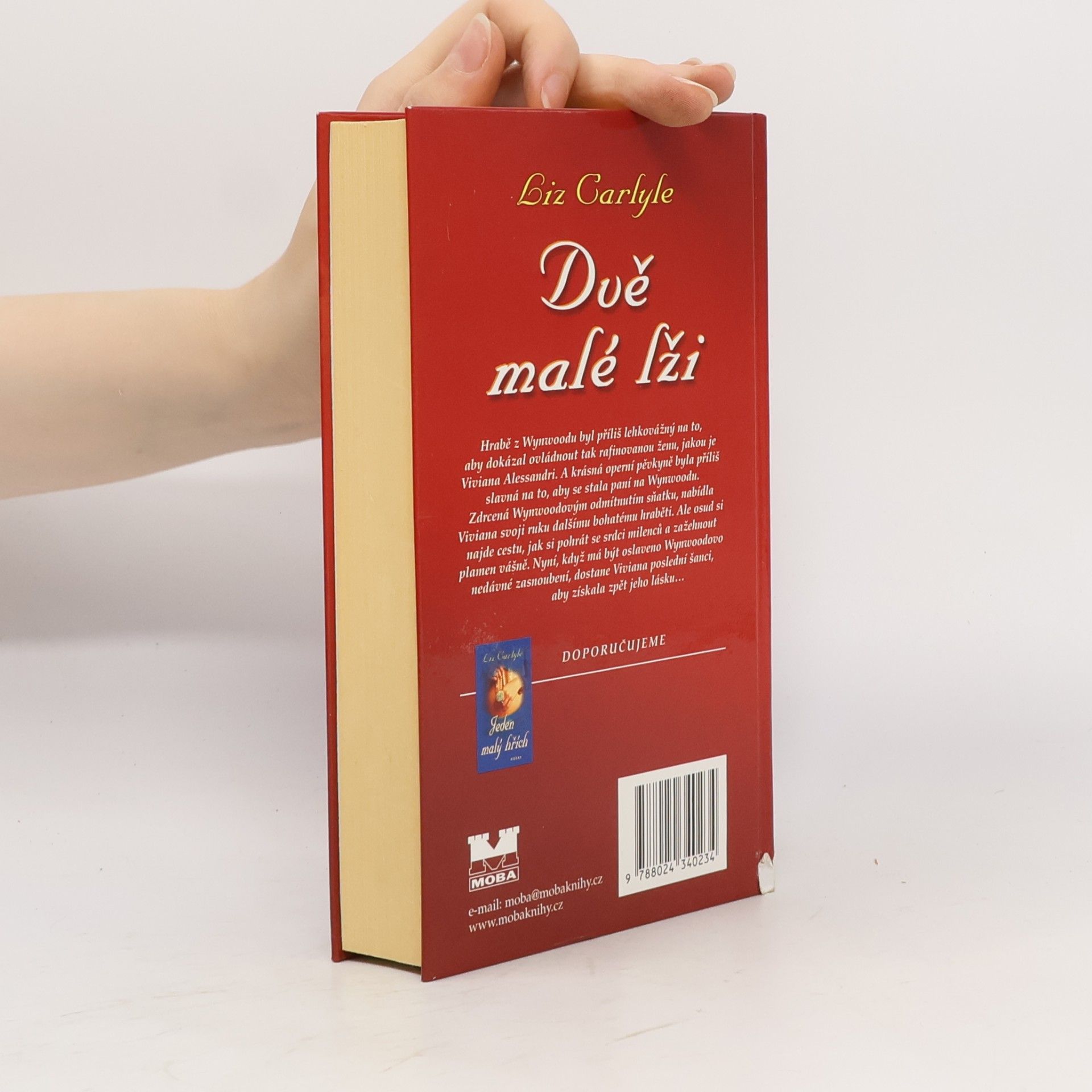 Liz Carlyle Dvě malé lži