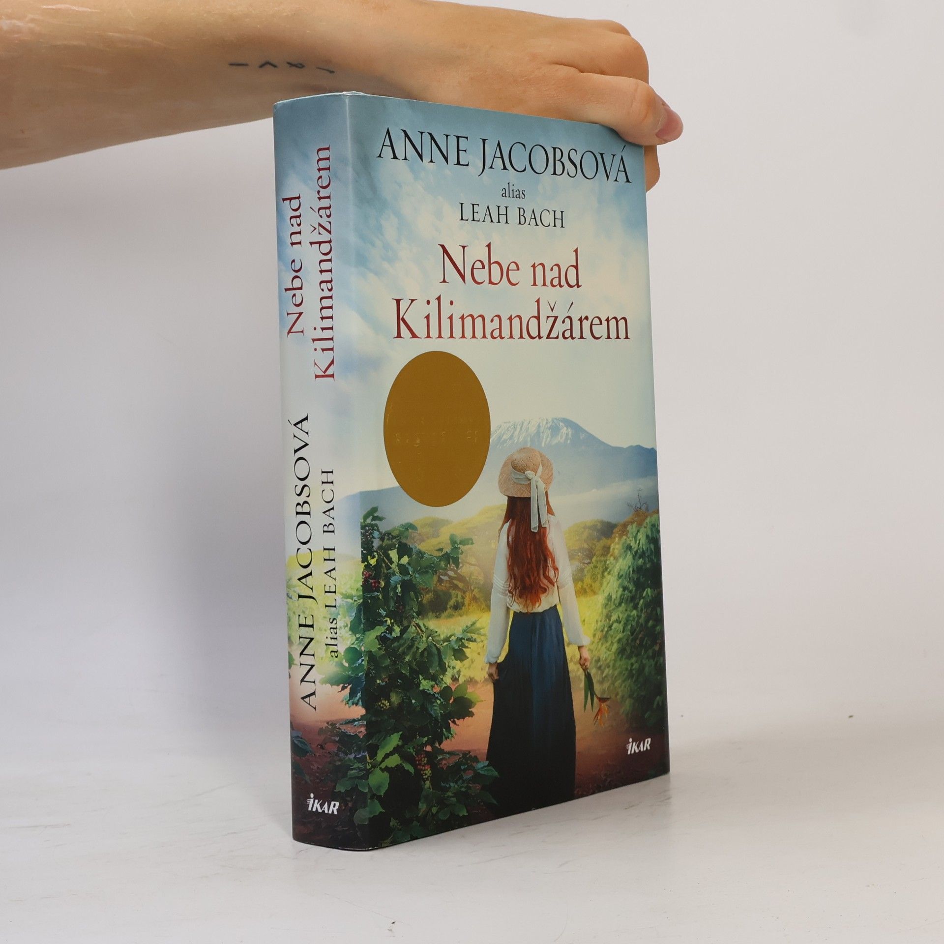 Anne Jacobs Nebe nad Kilimandžárem