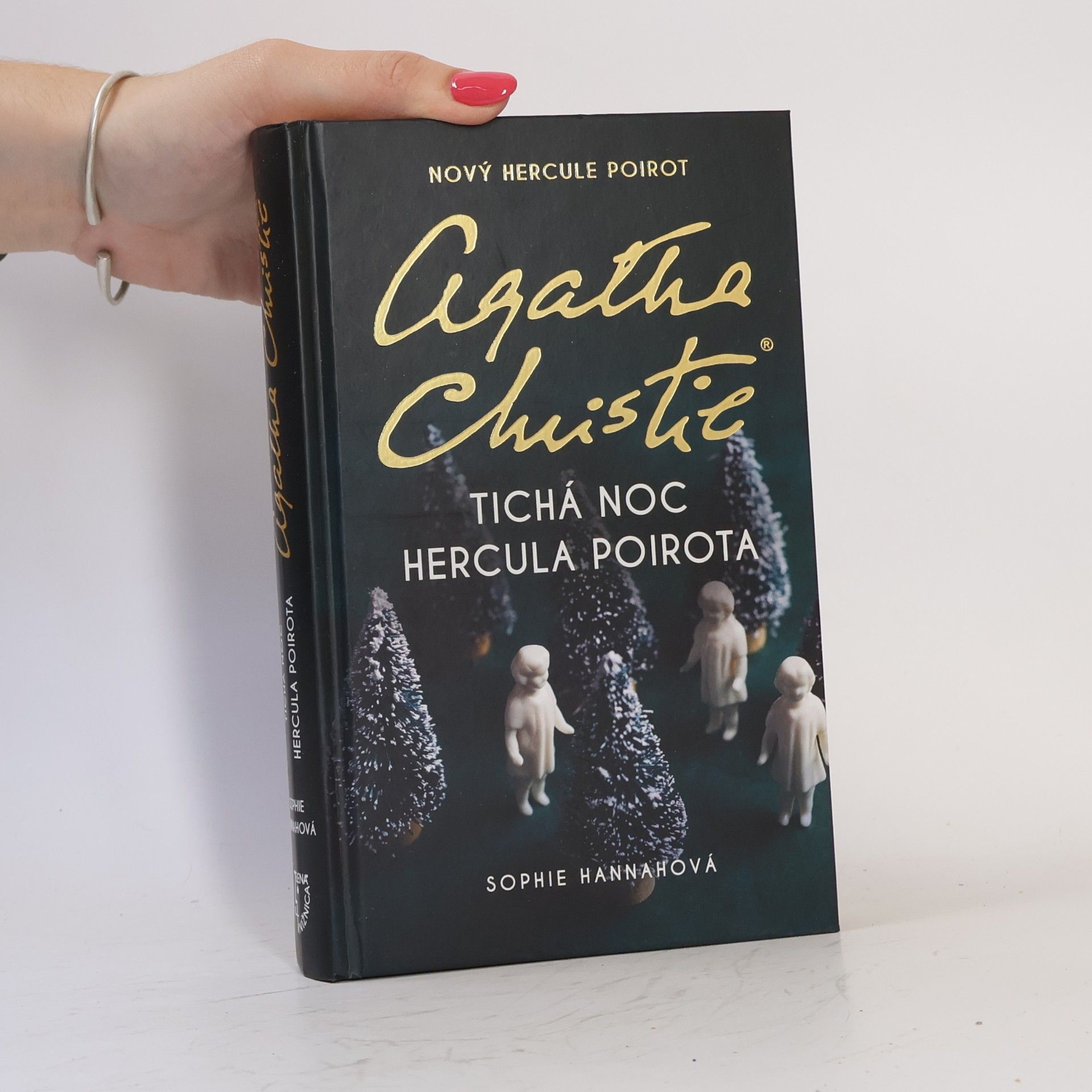 Sophie Hannah Tichá noc Hercula Poirota