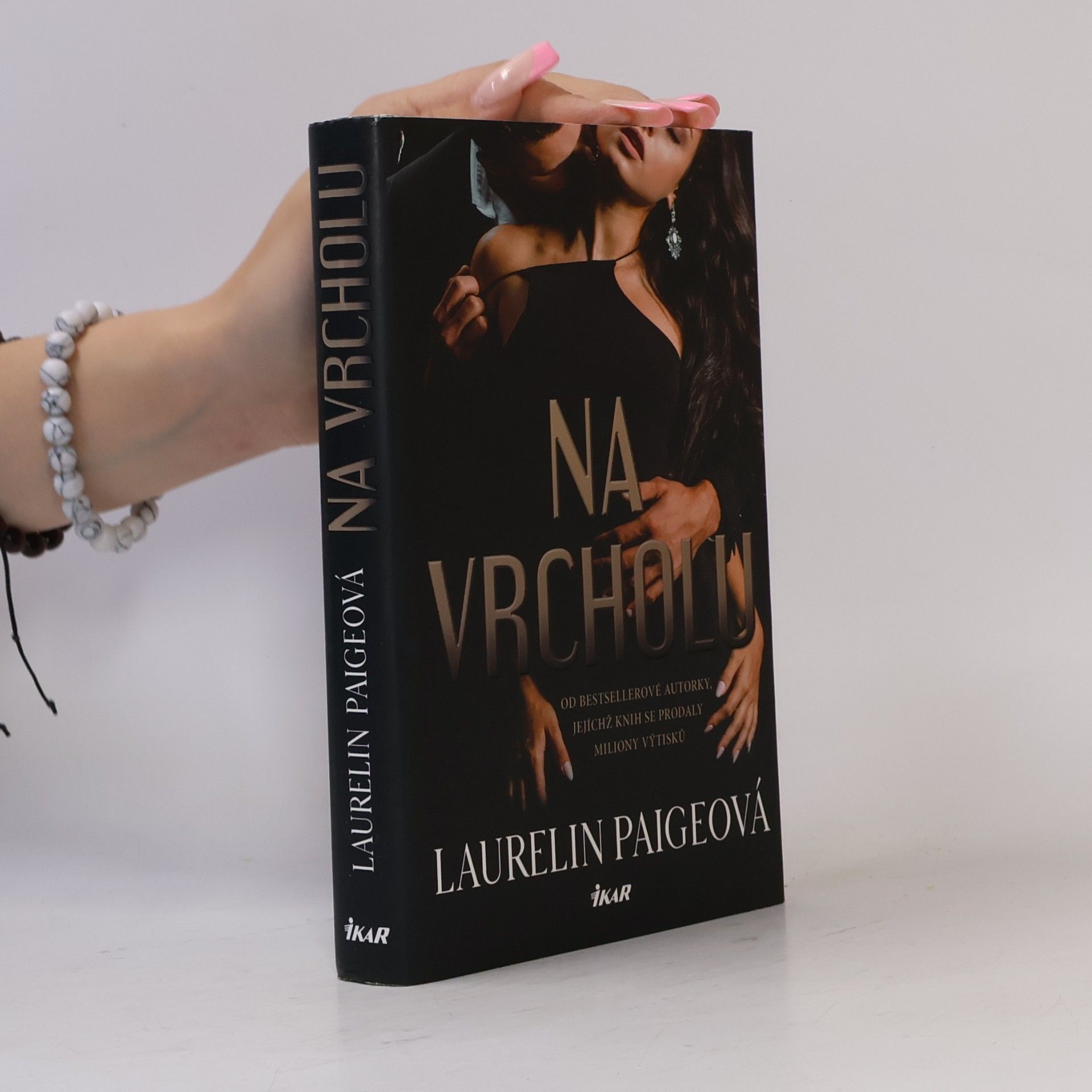 Laurelin Paige Na vrcholu