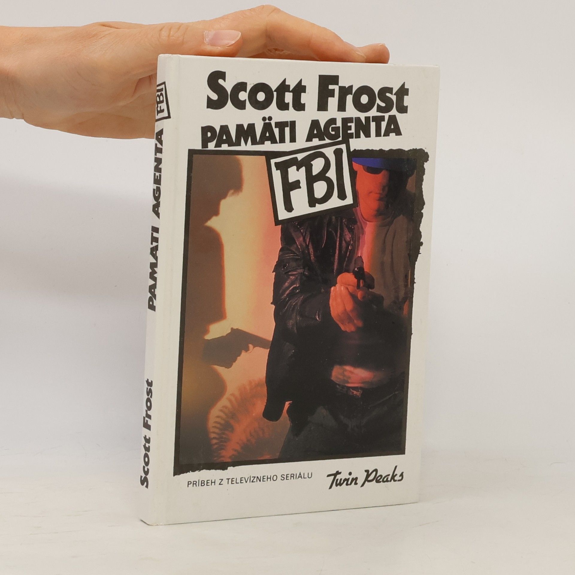 Scott Frost Pamäti agenta FBI