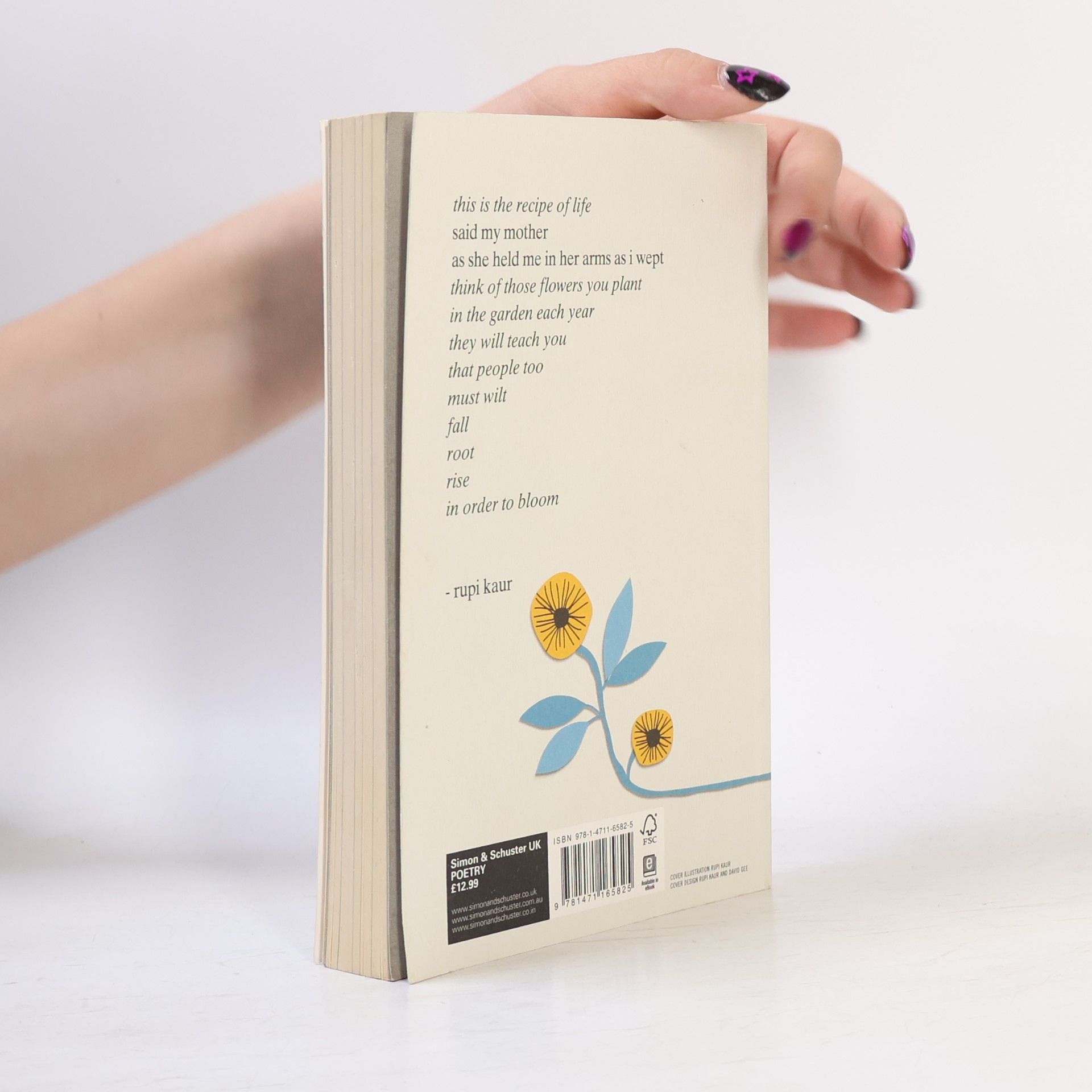Rupi Kaur The Sun And Her Flowers