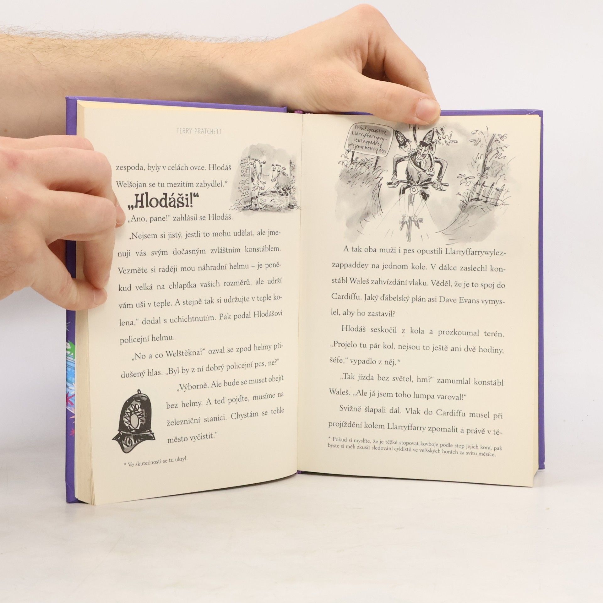 Terry Pratchett Ježibabin vysavač a jiné příběhy