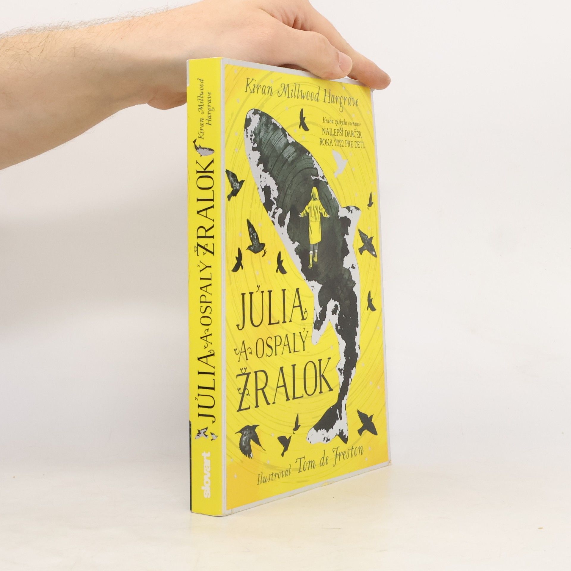 Kiran Millwood Hargrave Júlia a ospalý žralok