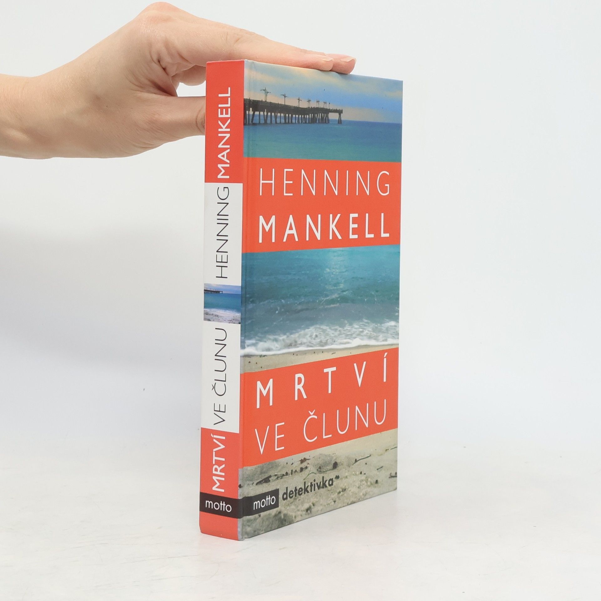 Henning Mankell Mrtví ve člunu