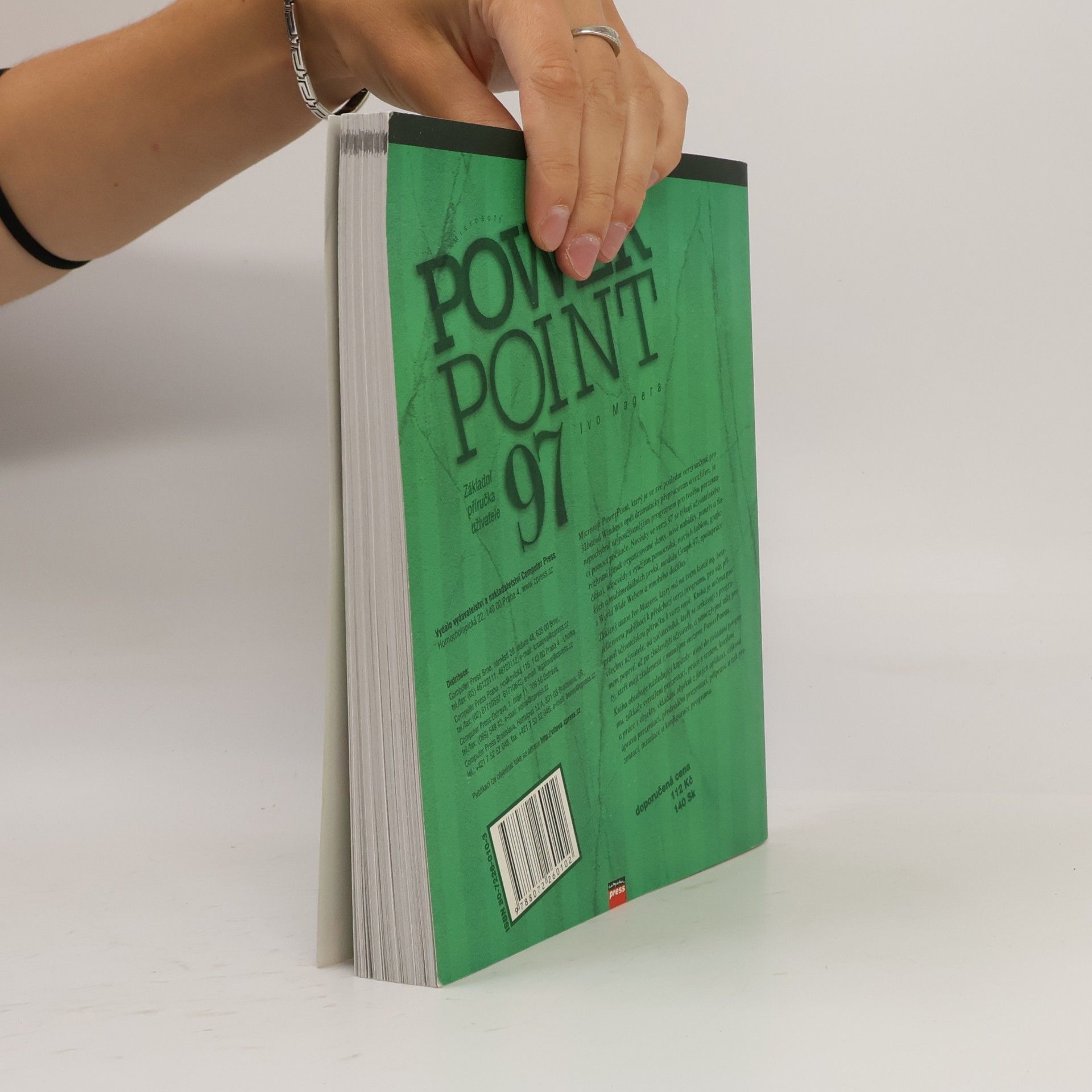 Ivo Magera Microsoft PowerPoint 97 : základní průvodce uživatele