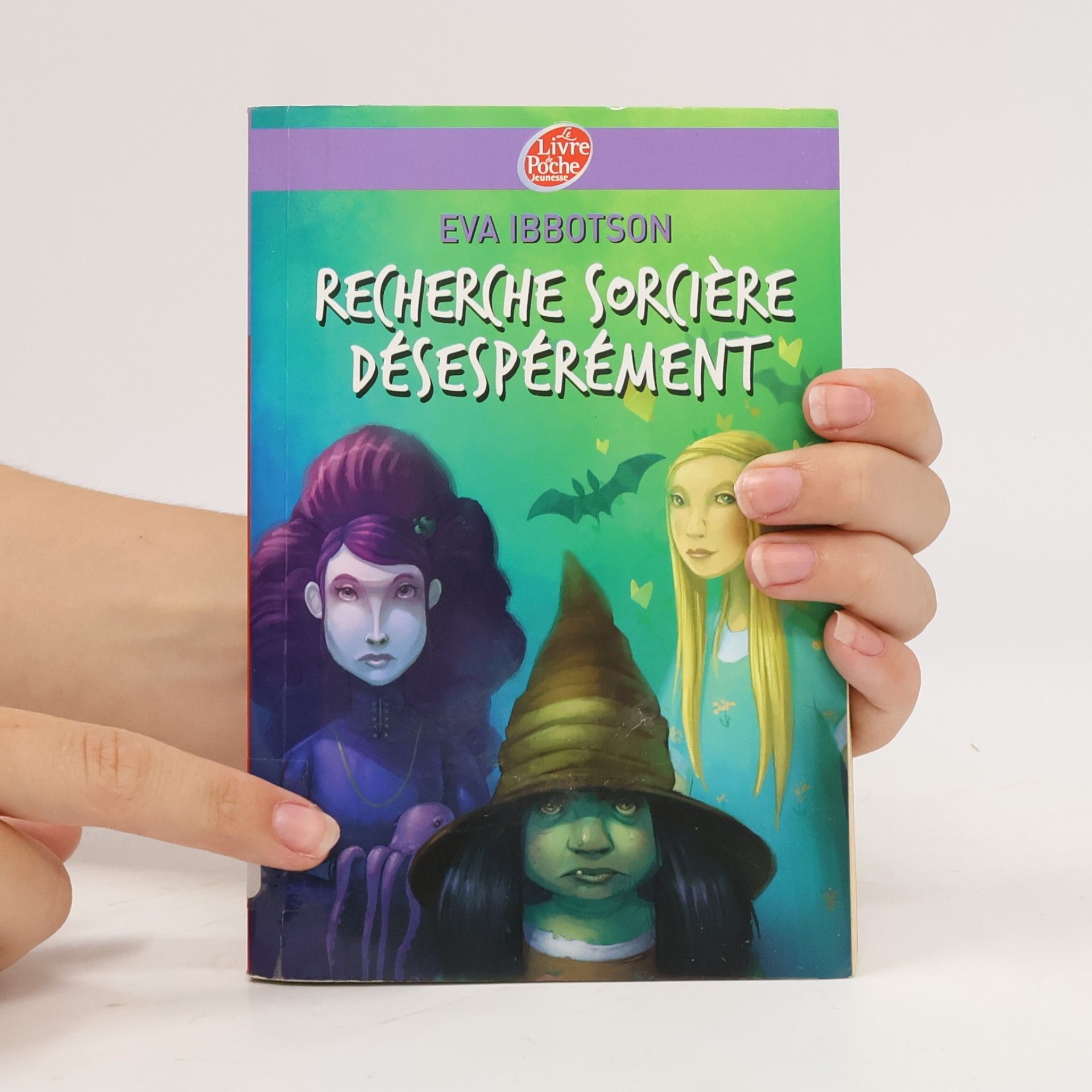 Eva Ibbotson Contemporain: Recherche sorcière désespérément