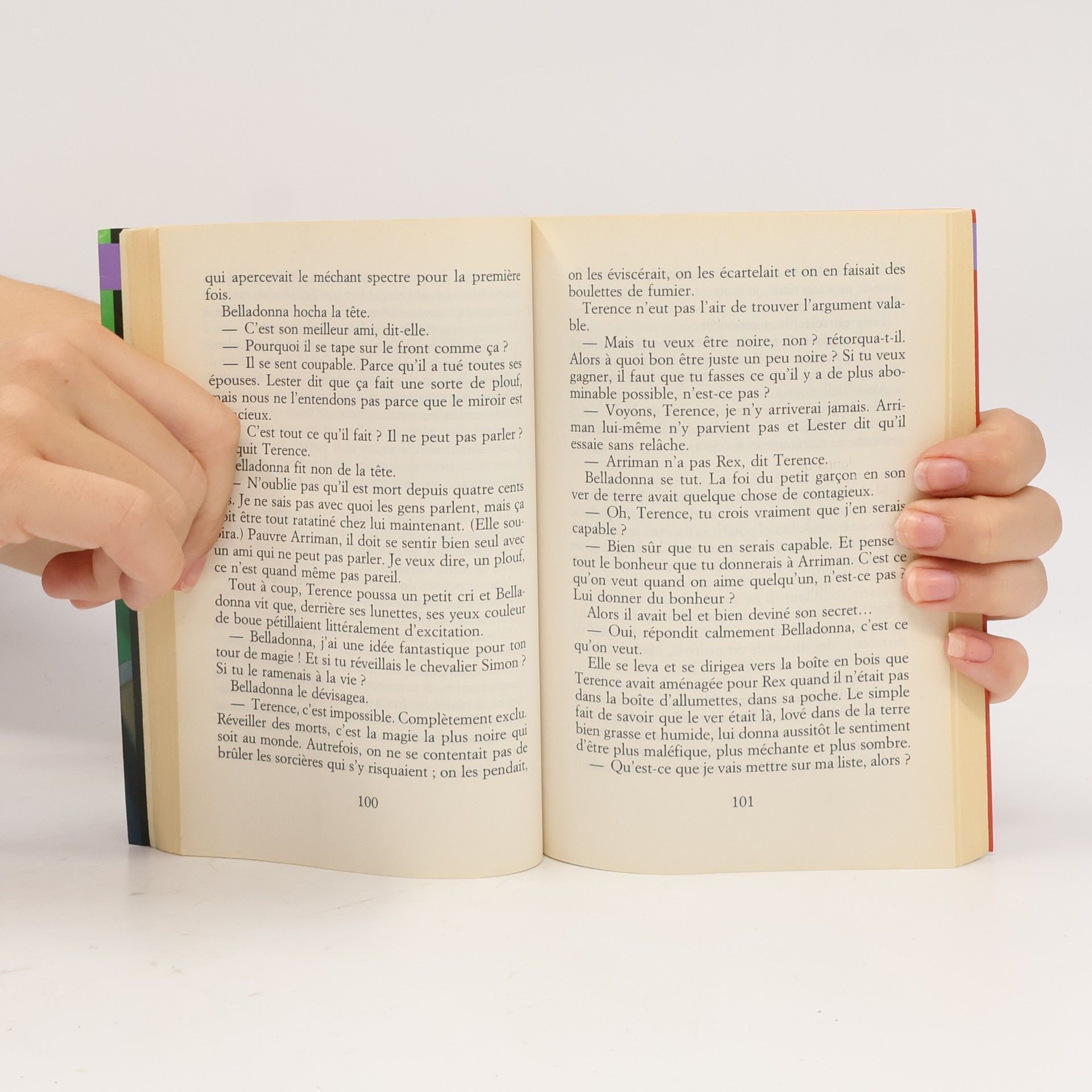 Eva Ibbotson Contemporain: Recherche sorcière désespérément