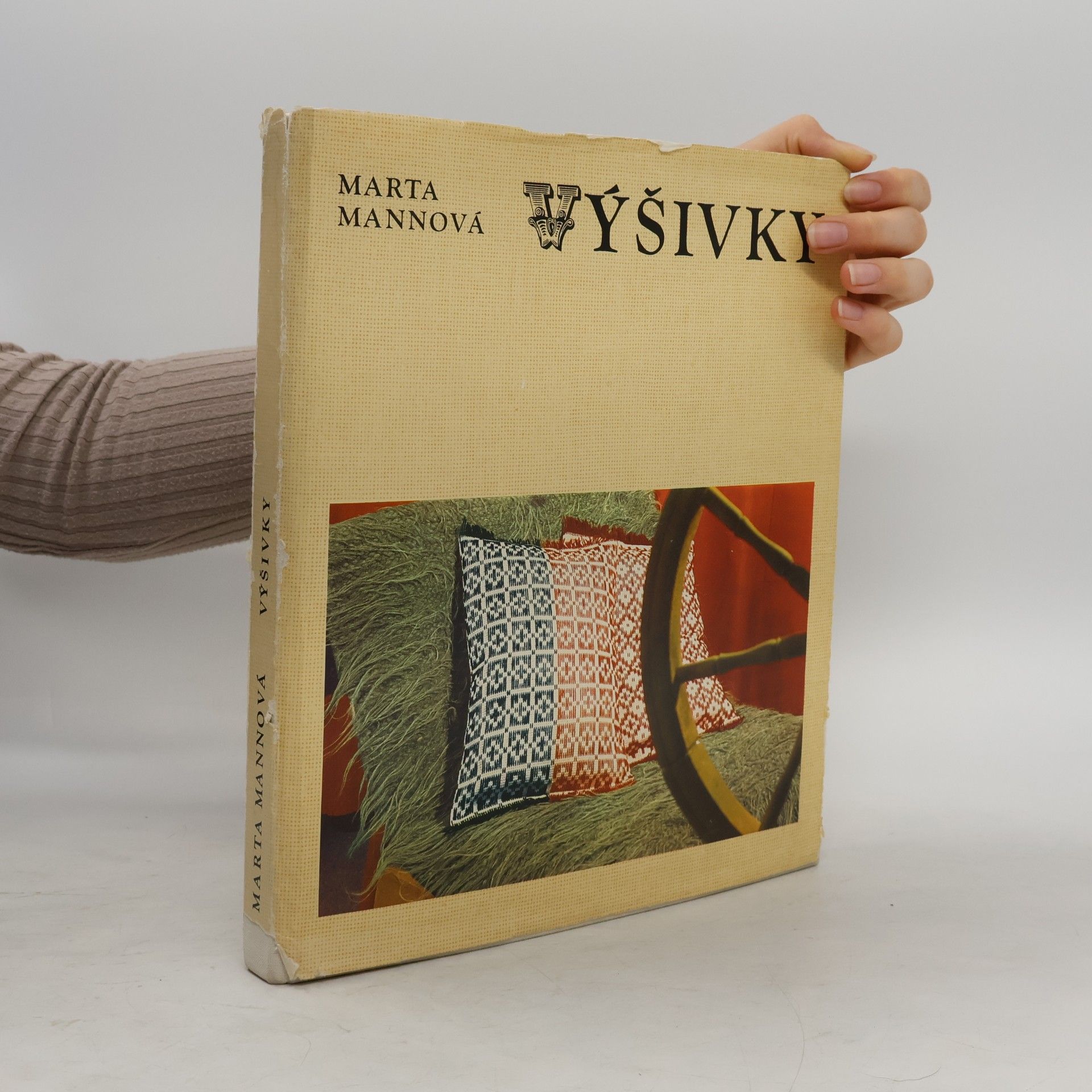 Marta Mannová Výšivky