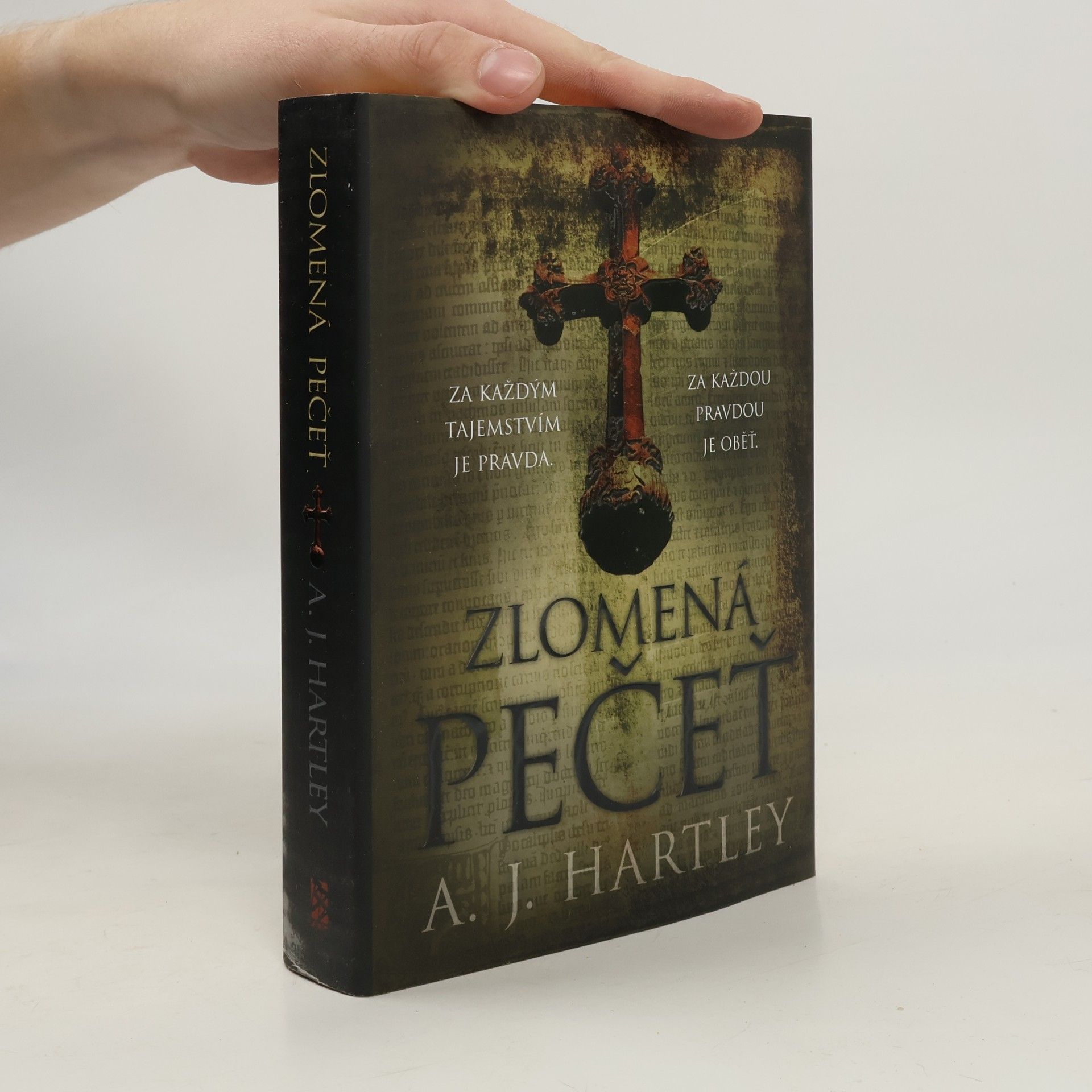 A. J. Hartley Zlomená pečeť