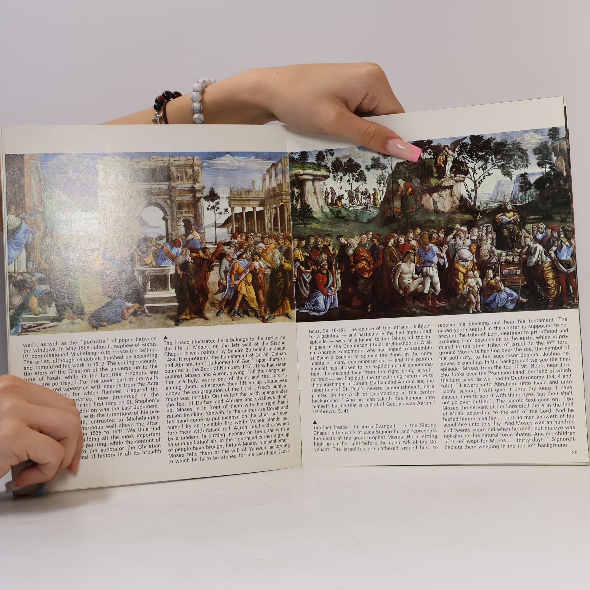 Francesco Roncalli The Vatican Museums. 100 Color Illustrations