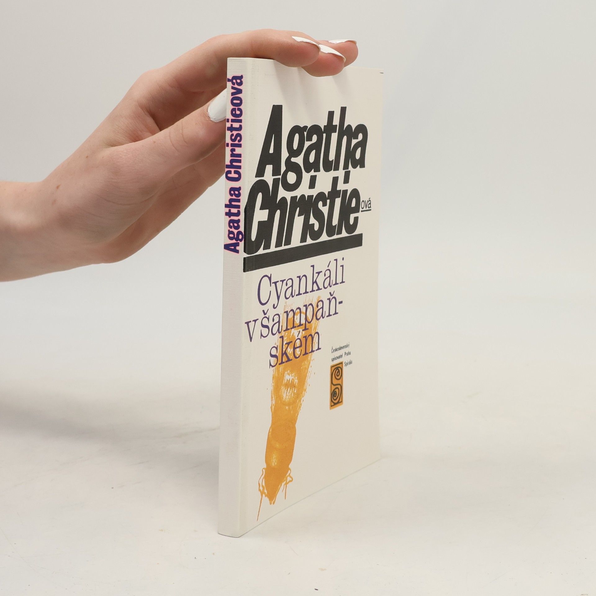 Agatha Christie Cyankáli v šampaňském
