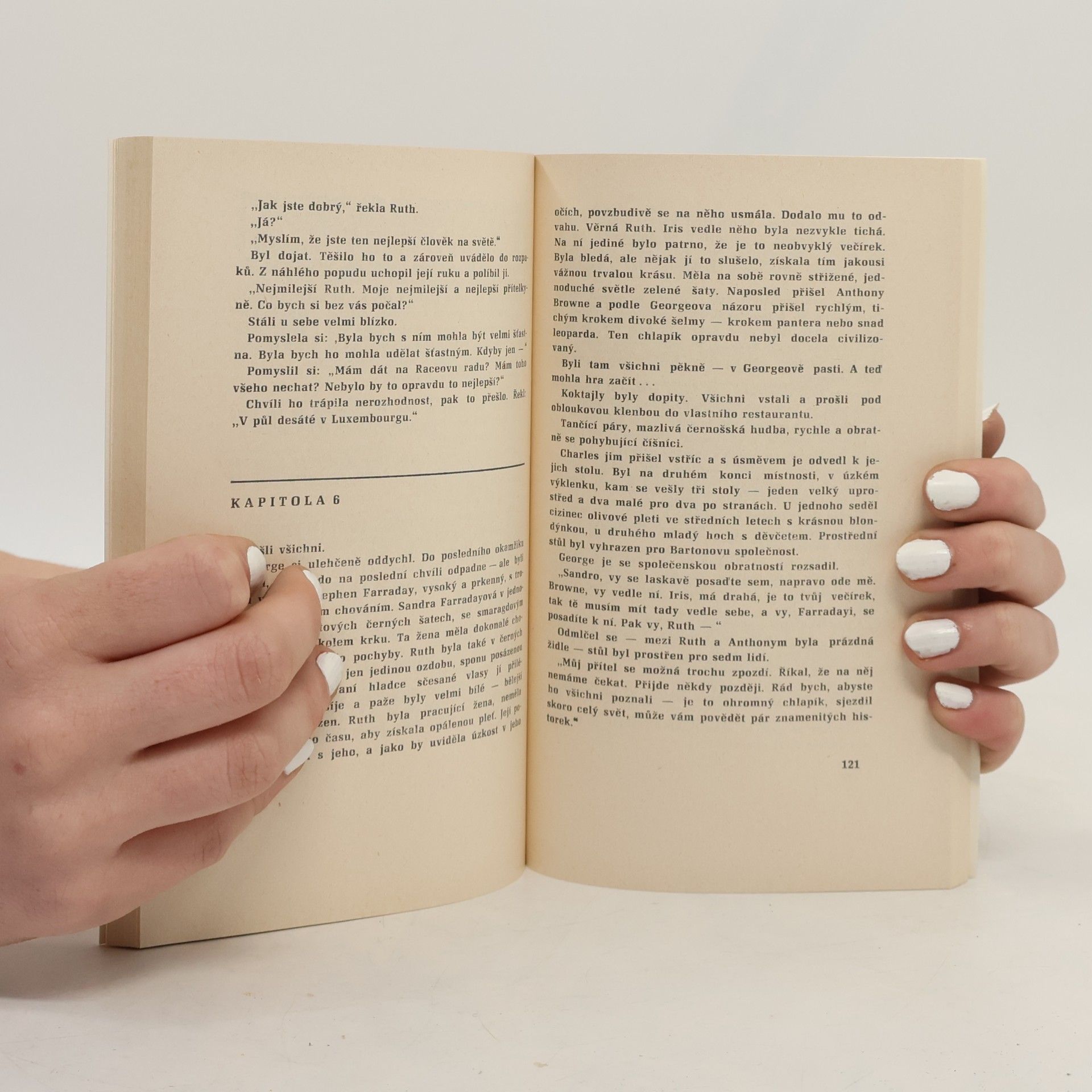 Agatha Christie Cyankáli v šampaňském