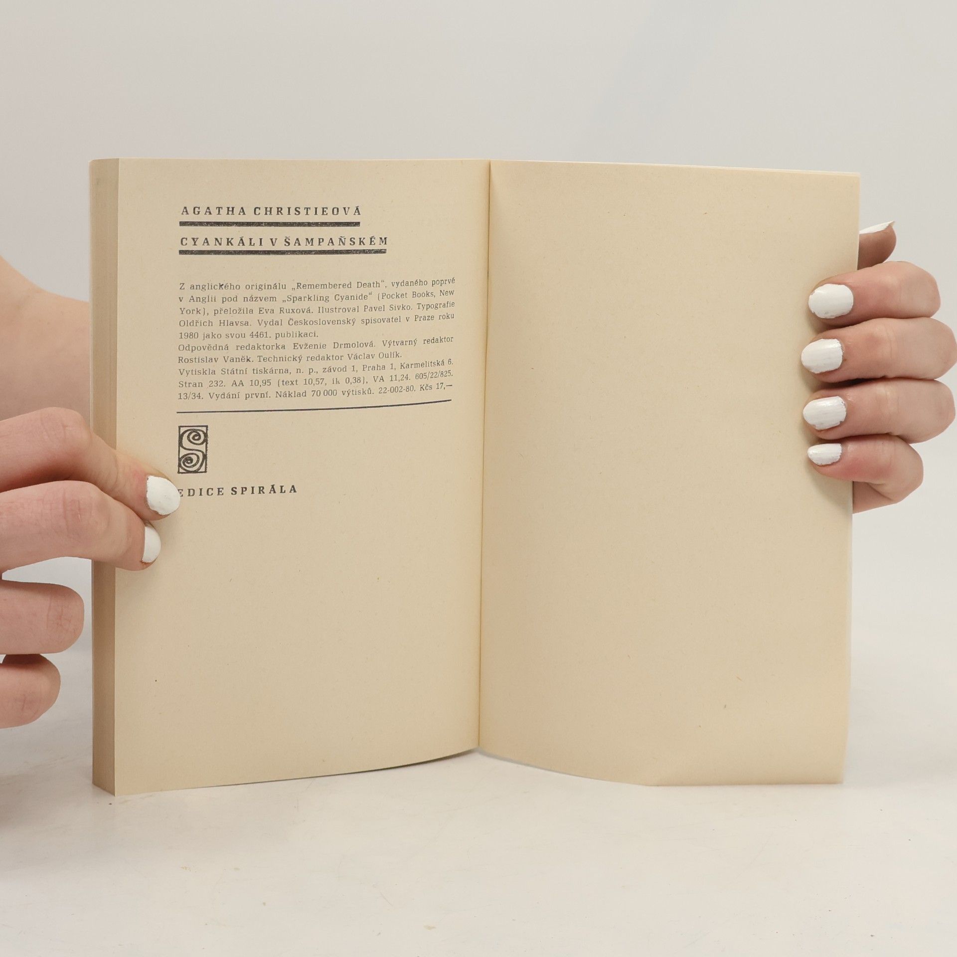 Agatha Christie Cyankáli v šampaňském