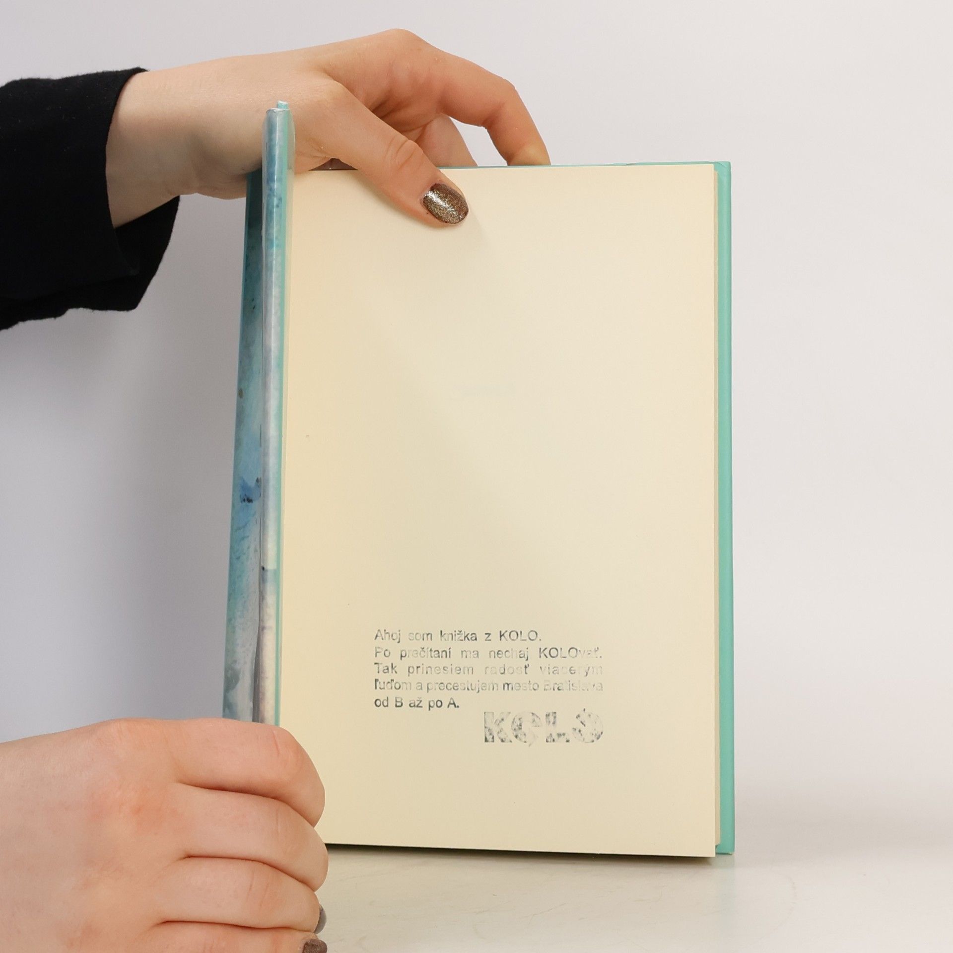 David Armine Howarth Každý umírá sám: Mrazivým severem za svobodou