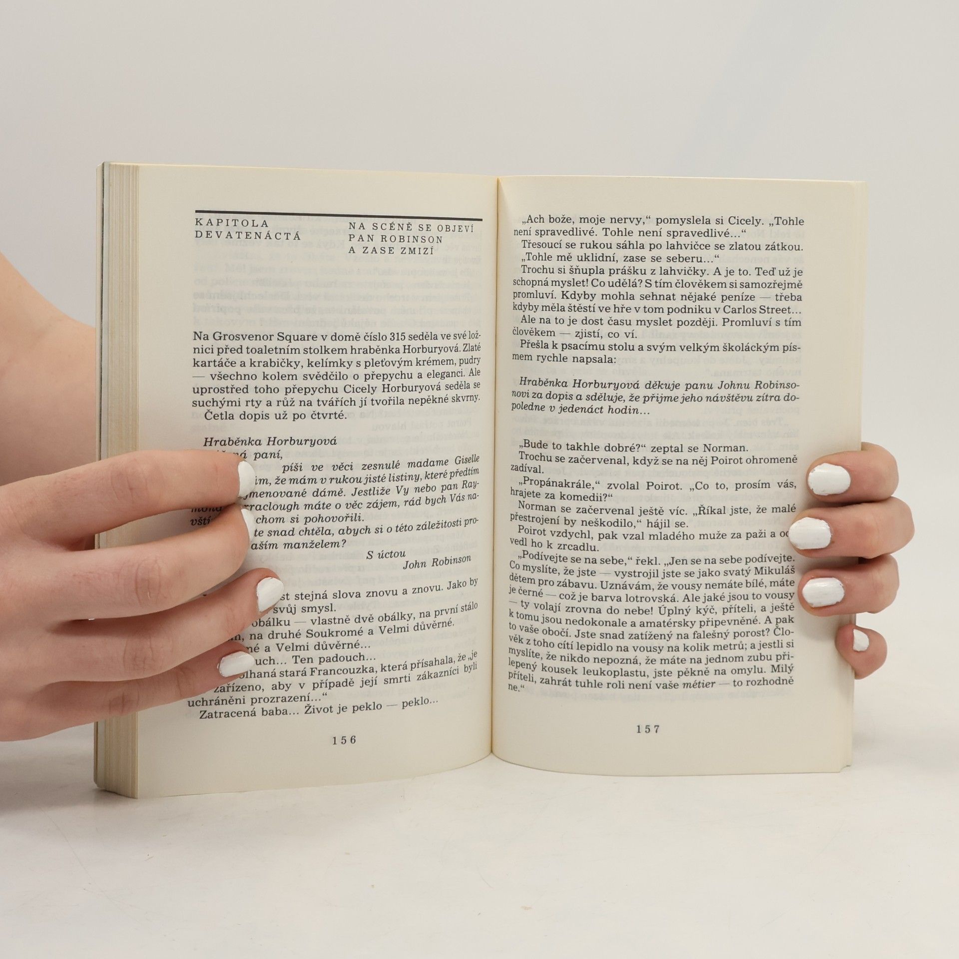 Agatha Christie Smrt v oblacích
