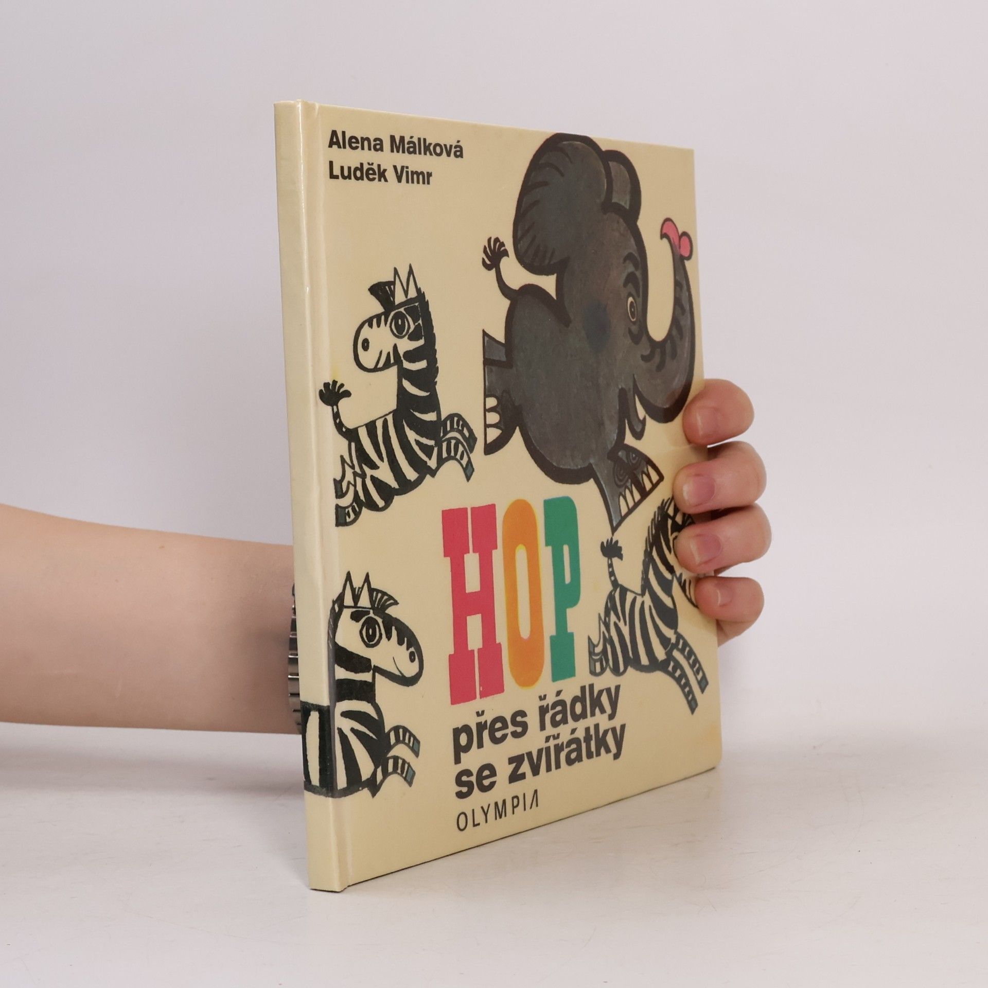 Alena Málková-Vimrová Hop přes řádky se zvířátky