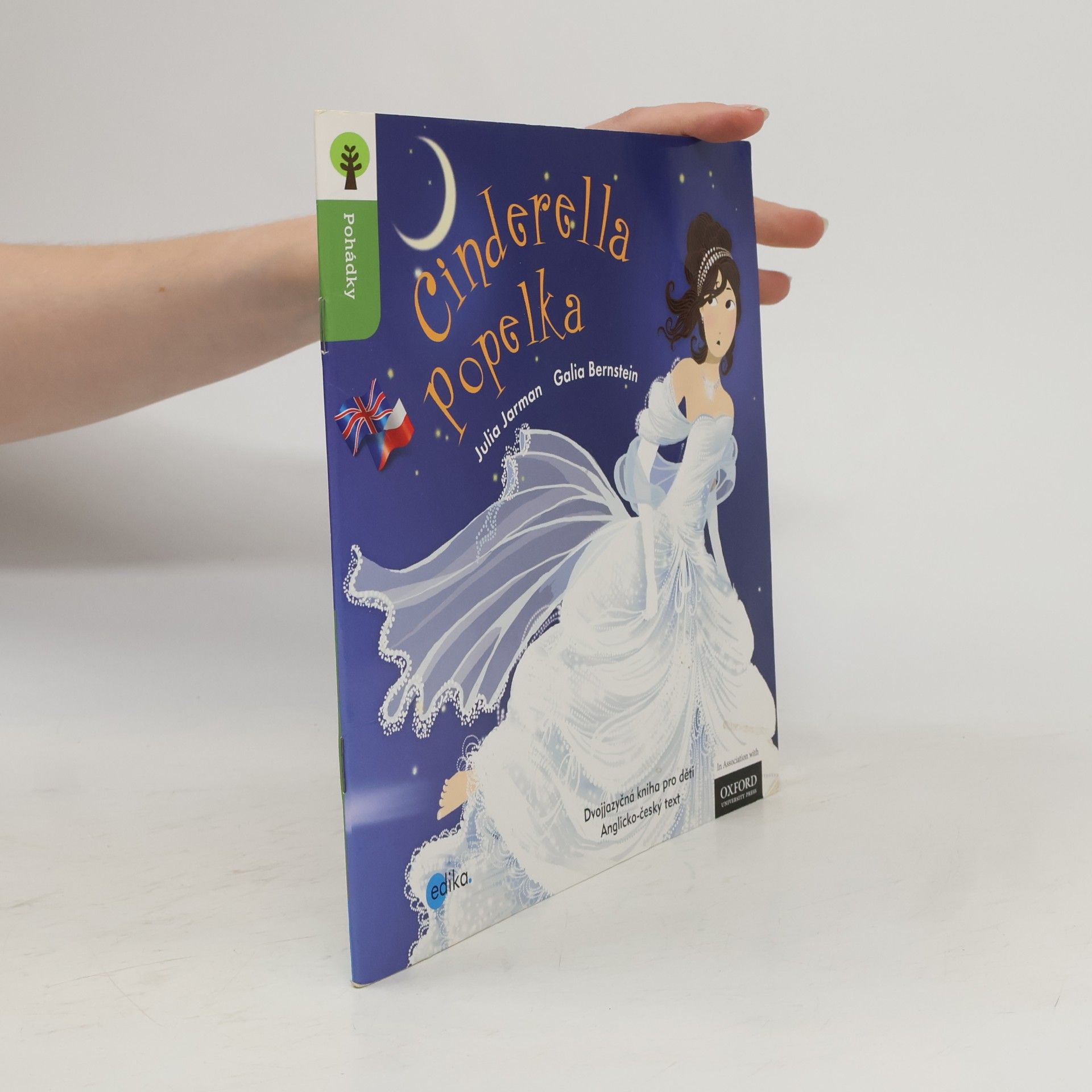 Cinderella = Popelka