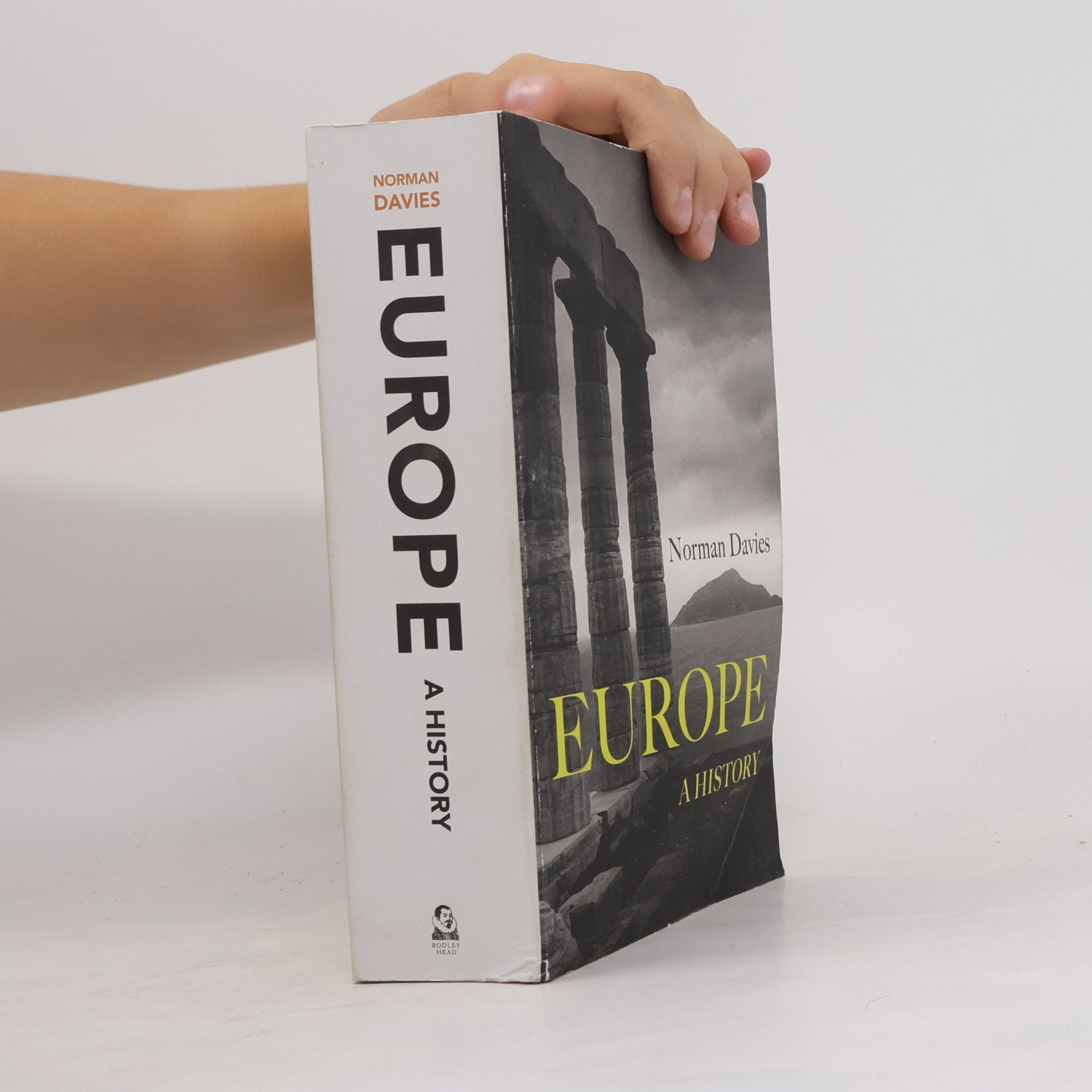 Norman Davies Europe: a history