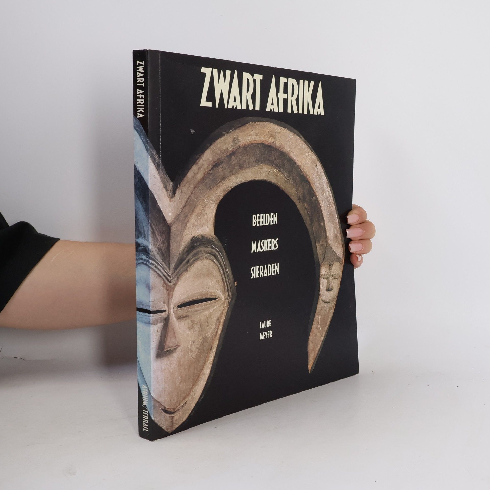 Laure Meyer Zwart Afrika