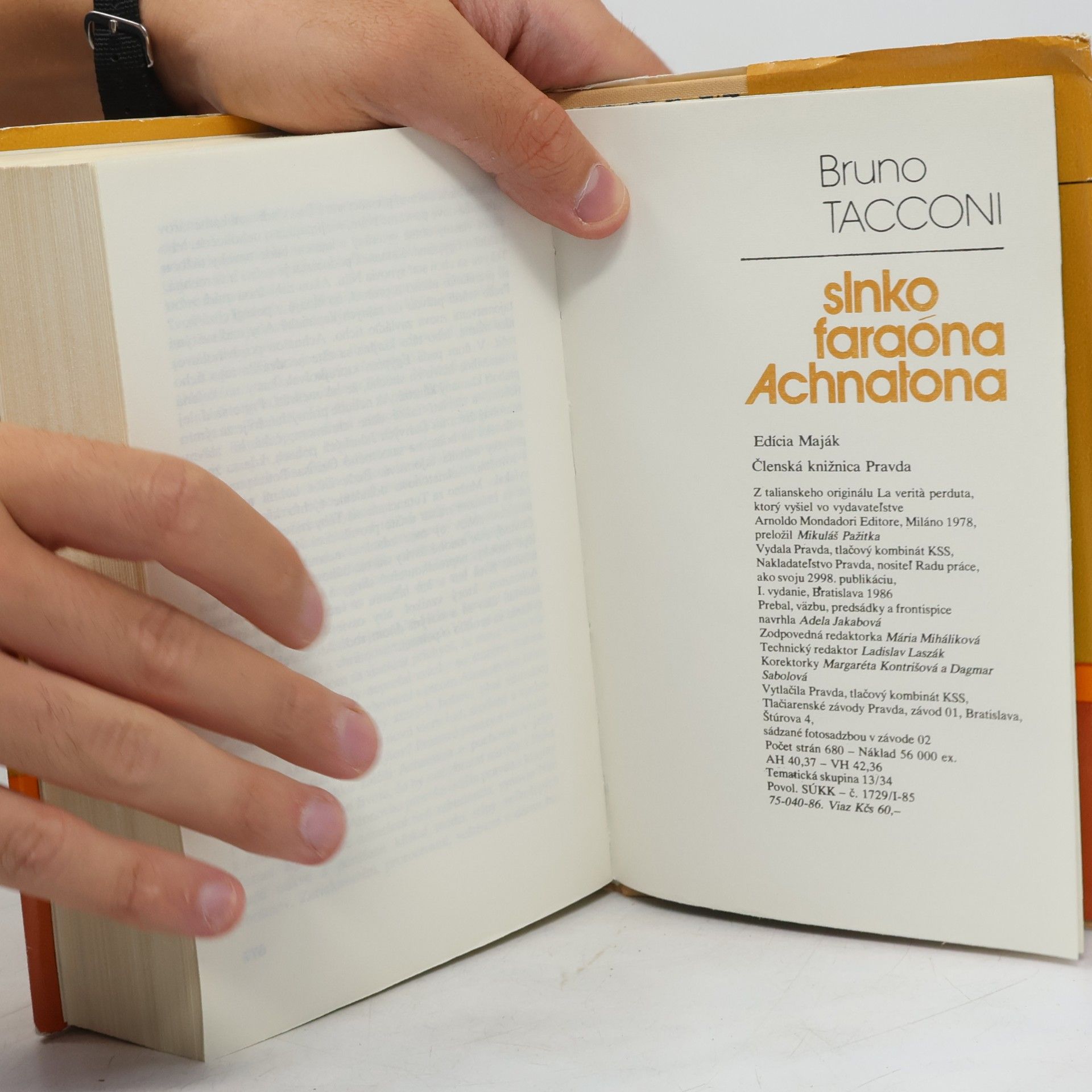 Bruno Tacconi Slnko faraóna Achnatona