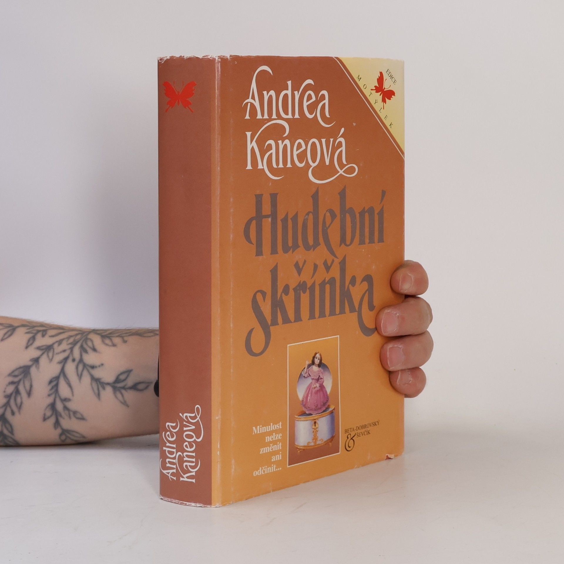 Andrea Kane Hudební skříňka