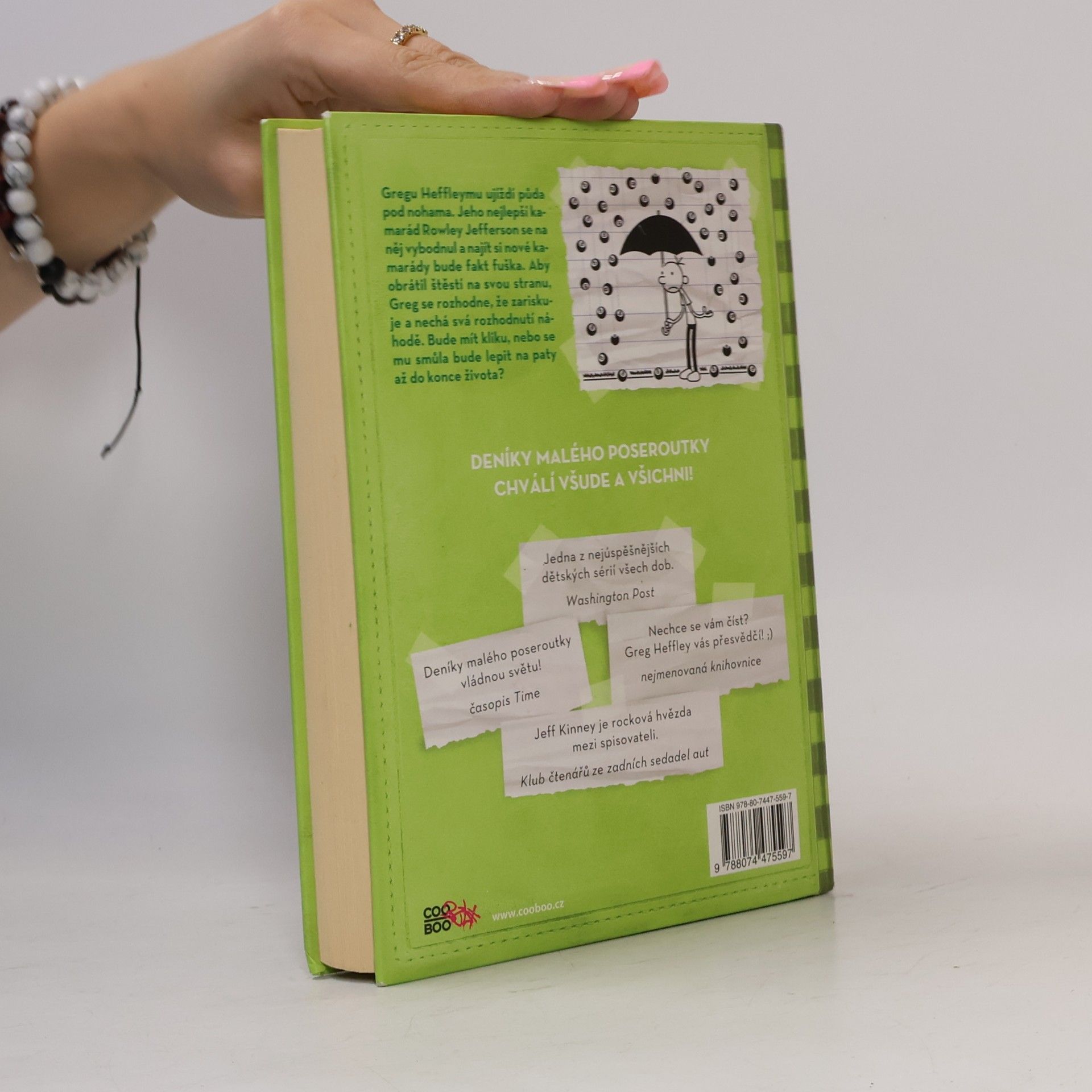 Jeff Kinney Deník malého poseroutky 8. Fakt smůla