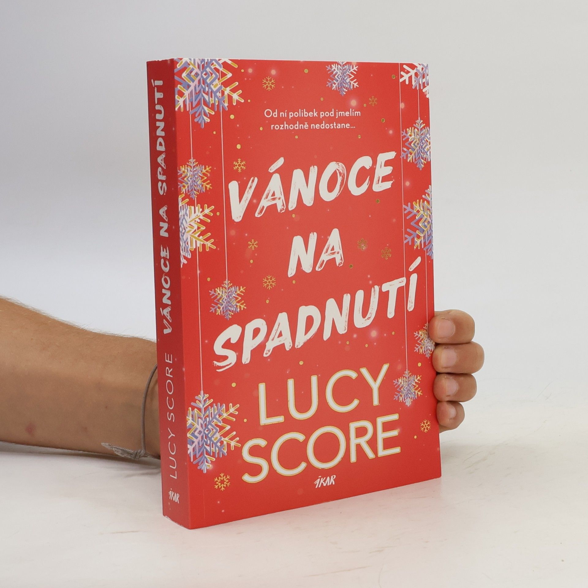 Lucy Score Vánoce na spadnutí