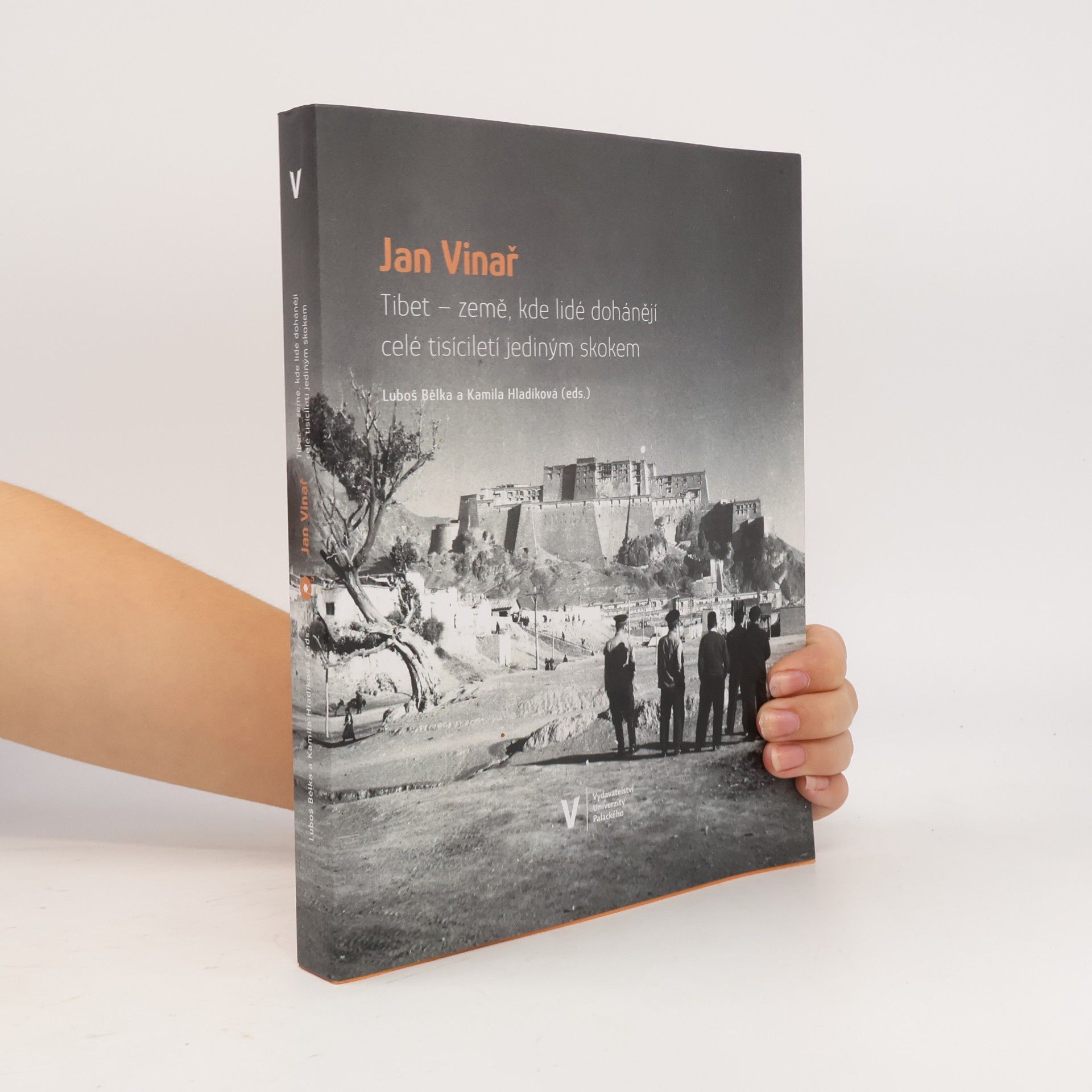 Jan Vinař Tibet - země, kde lidé dohánějí celé tisíciletí jediným skokem