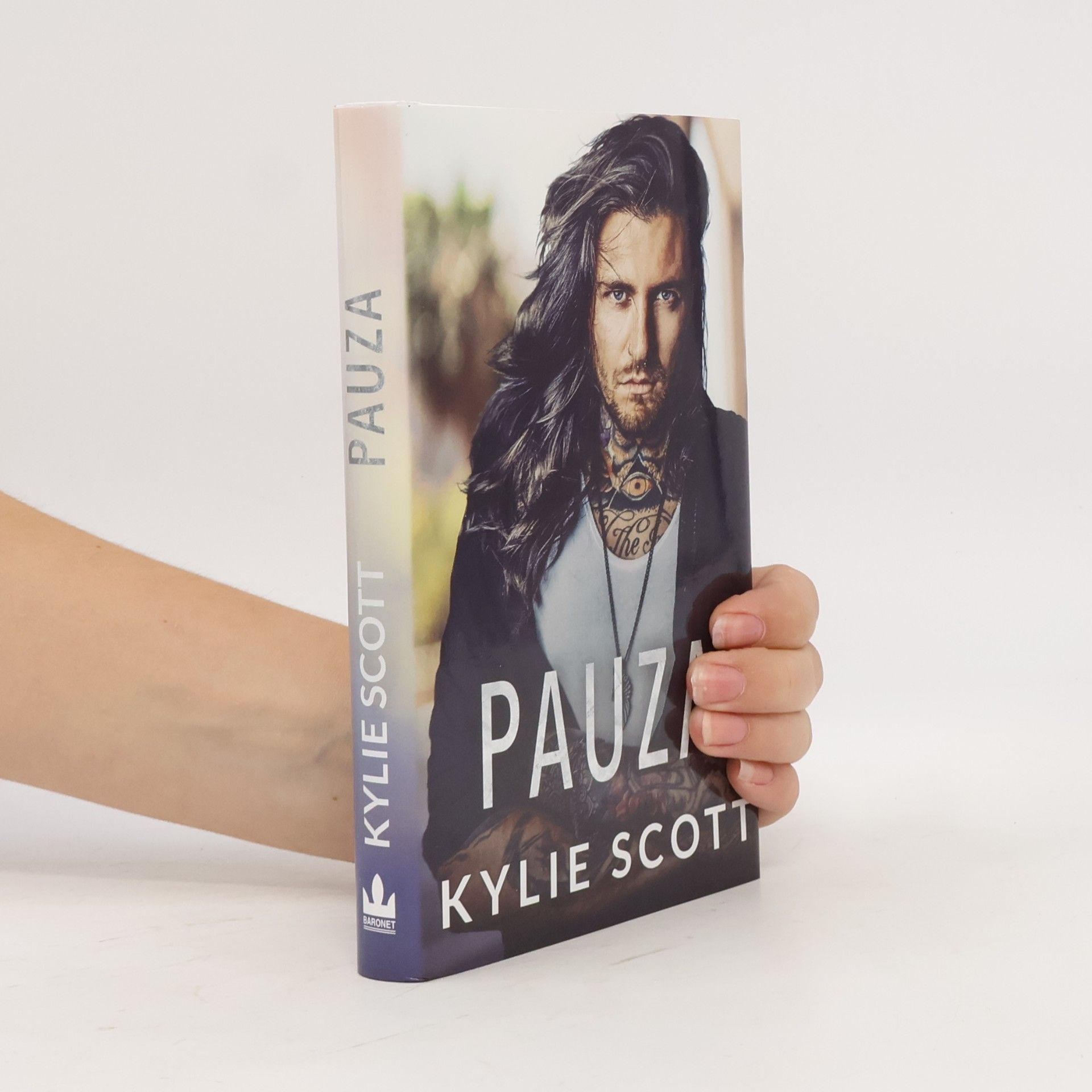 Kylie Scott Pauza