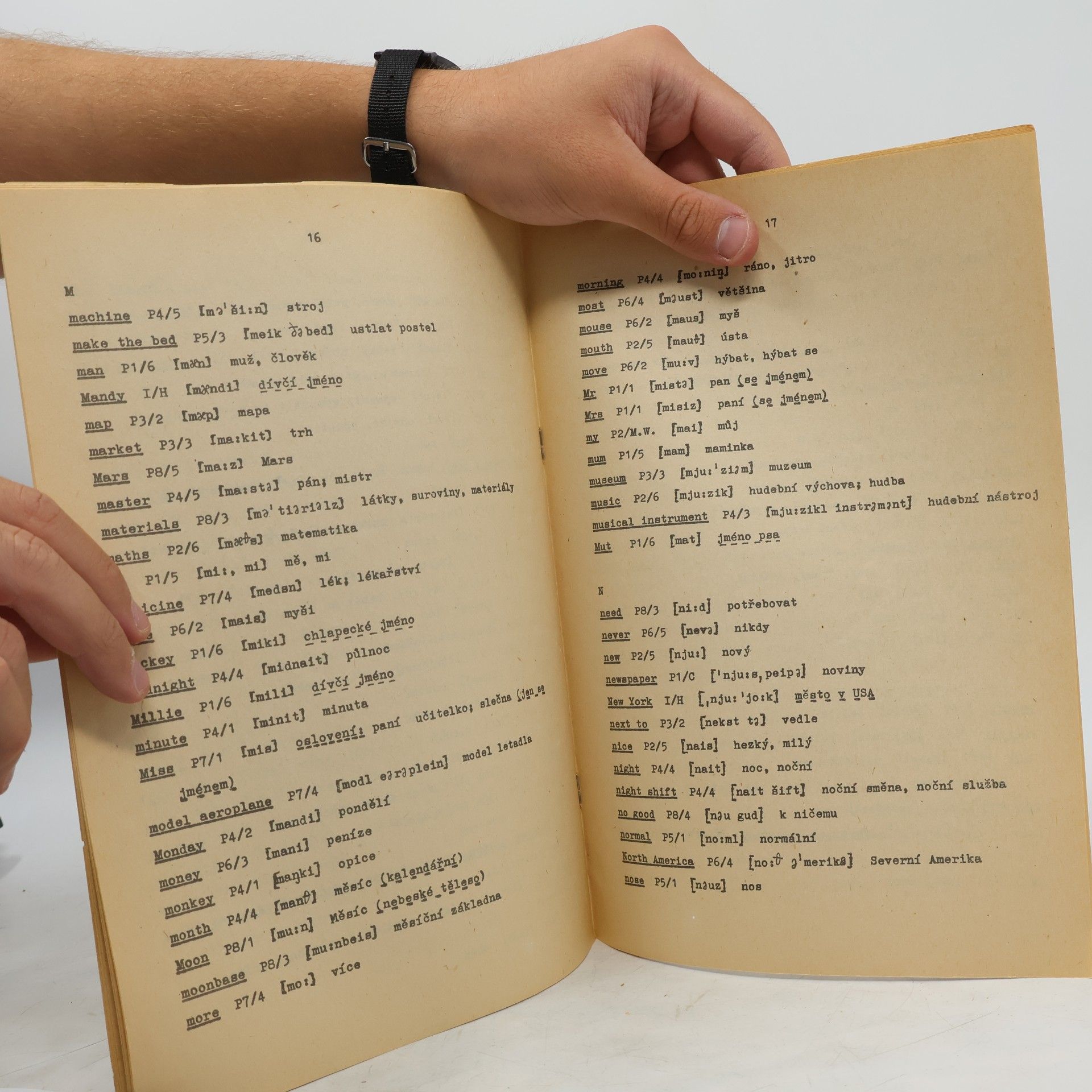 Alena Knesplová Anglicko-český slovníček : Project English 1