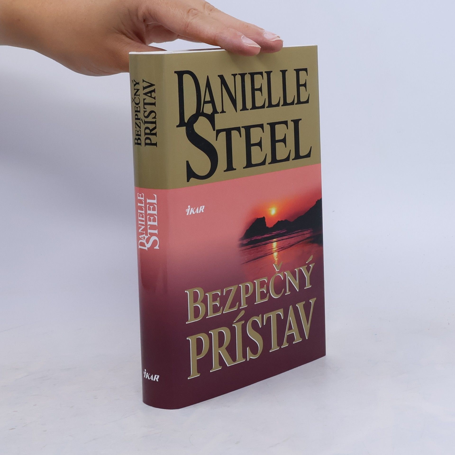 Danielle Steel Bezpečný prístav