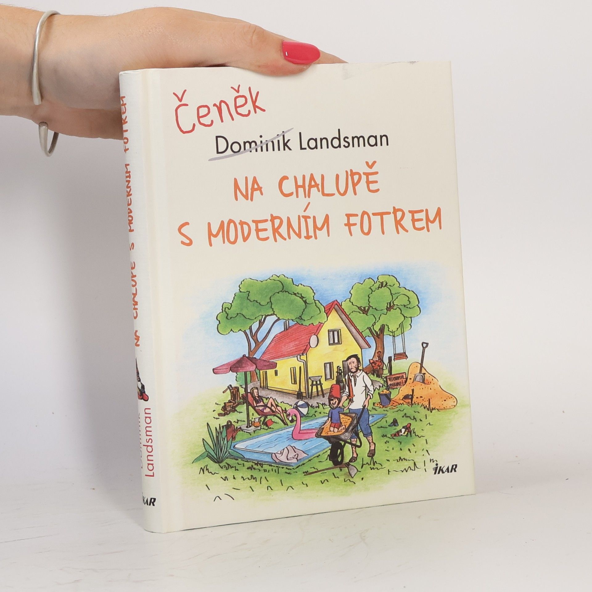 Dominik Landsman Na chalupě s moderním fotrem