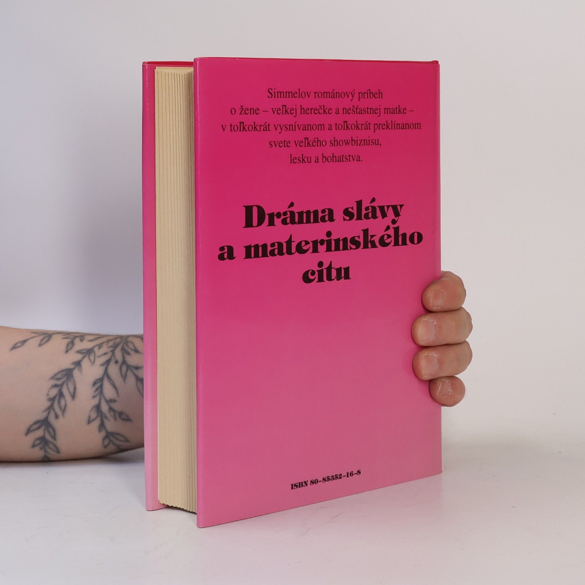 Johannes Mario Simmel Nikto nie je ostrov