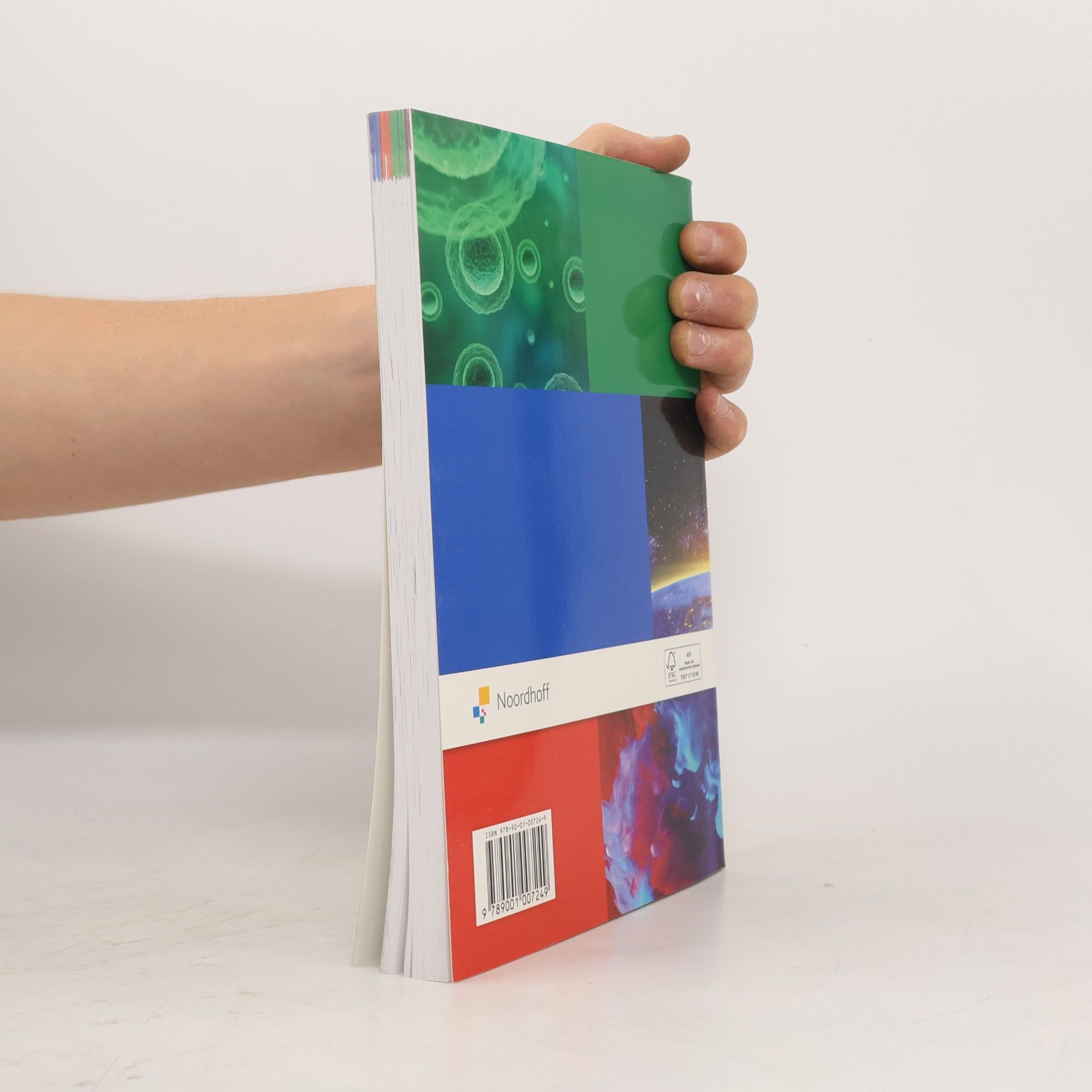 R.E.A. Bouwens Binas 7e ed informatieboek