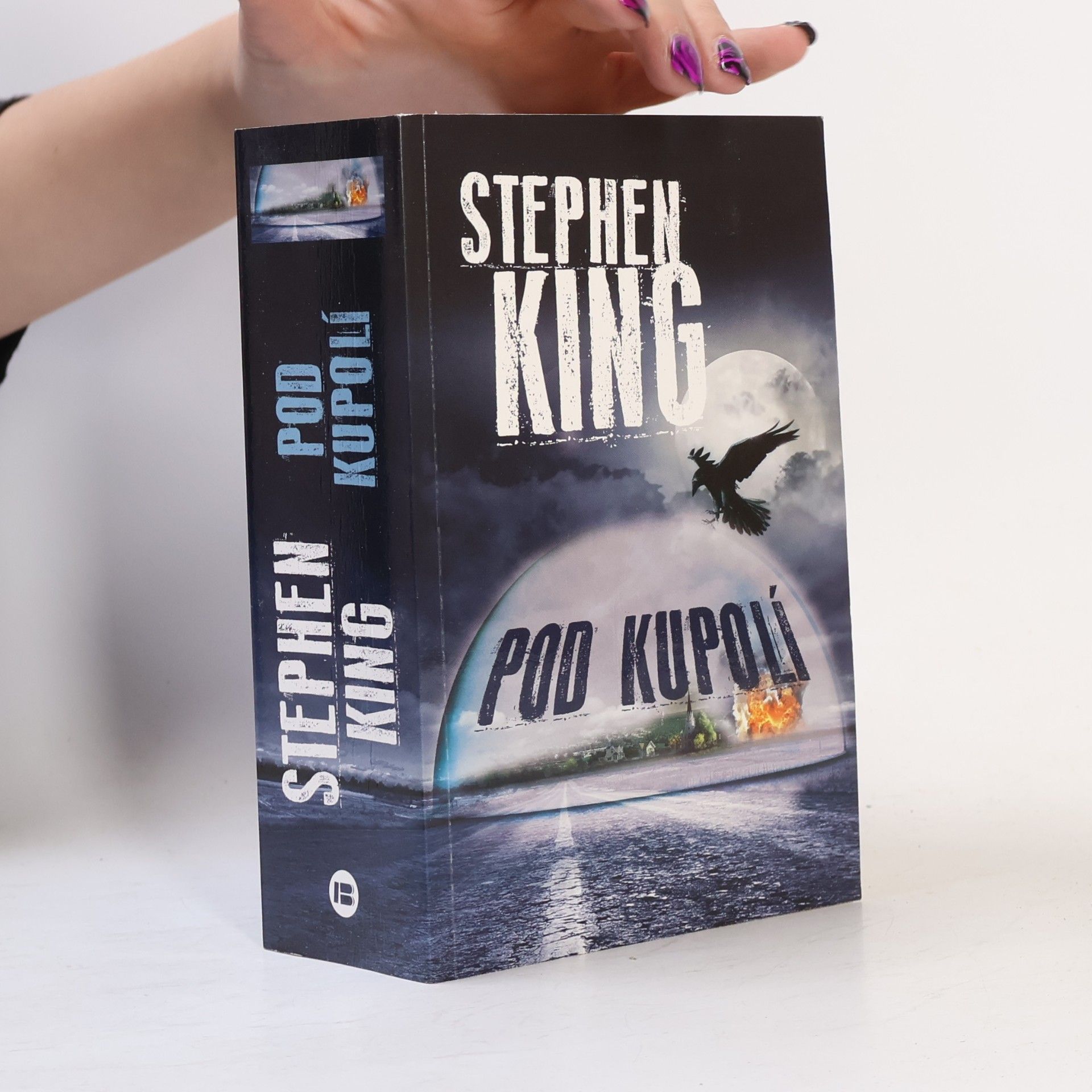 Stephen King Pod kupolí