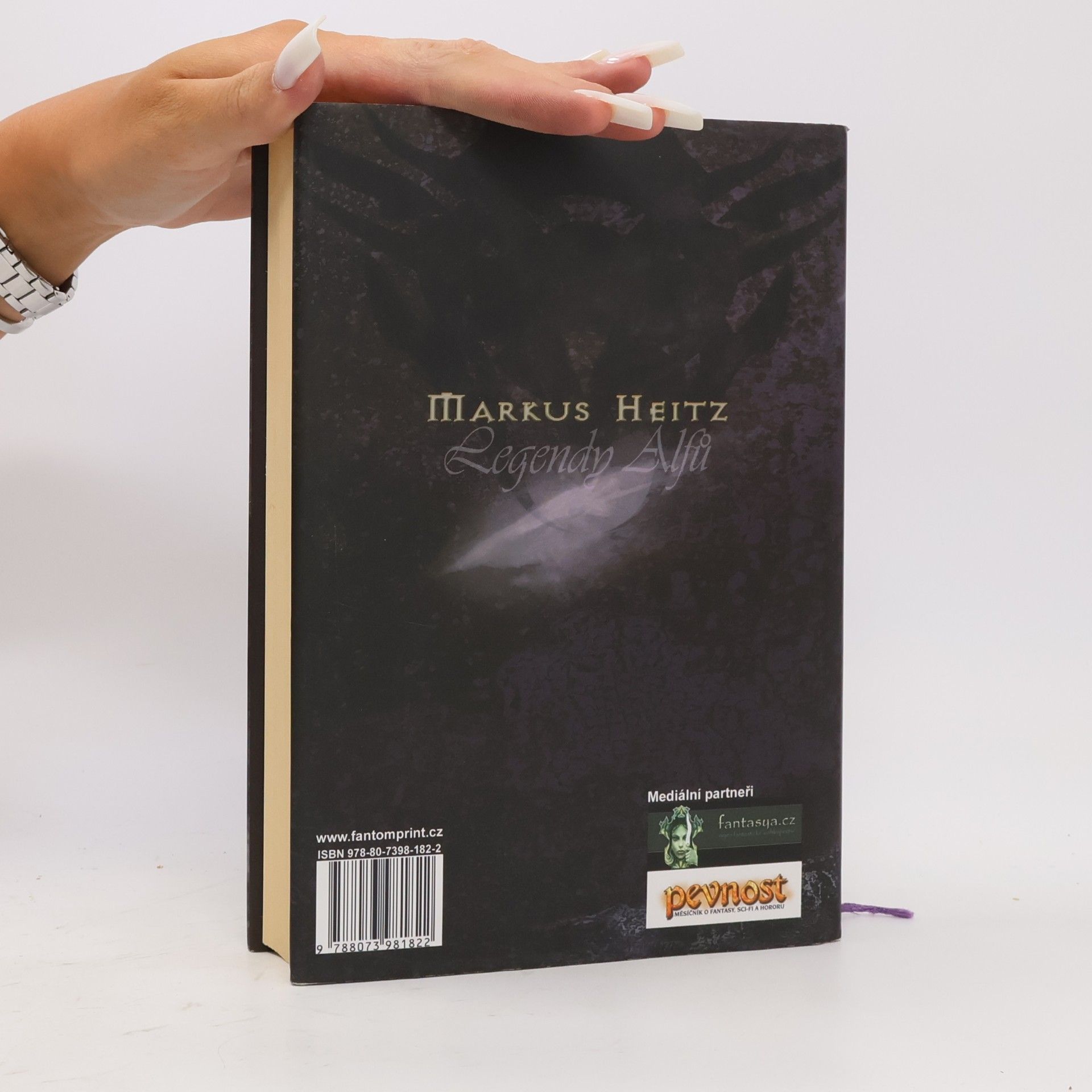 Markus Heitz Legendy alfů. Spalující nenávist