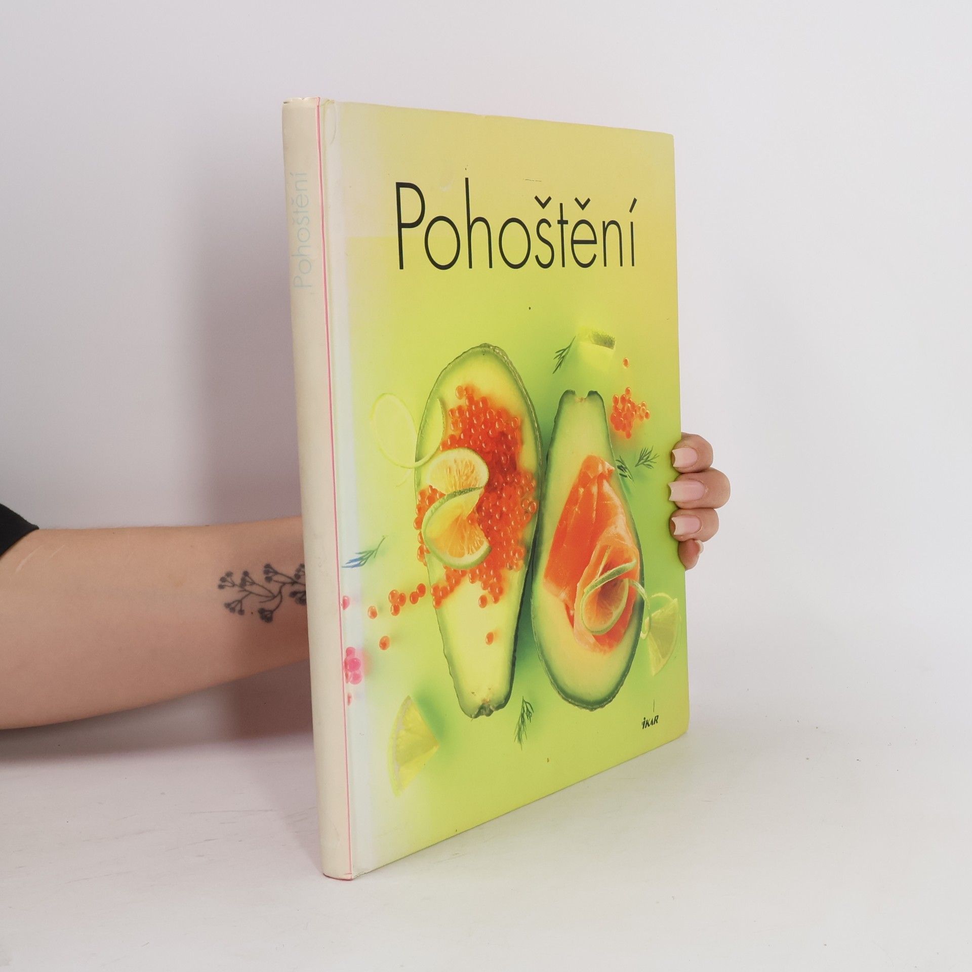 Collectif d'auteurs Pohoštění