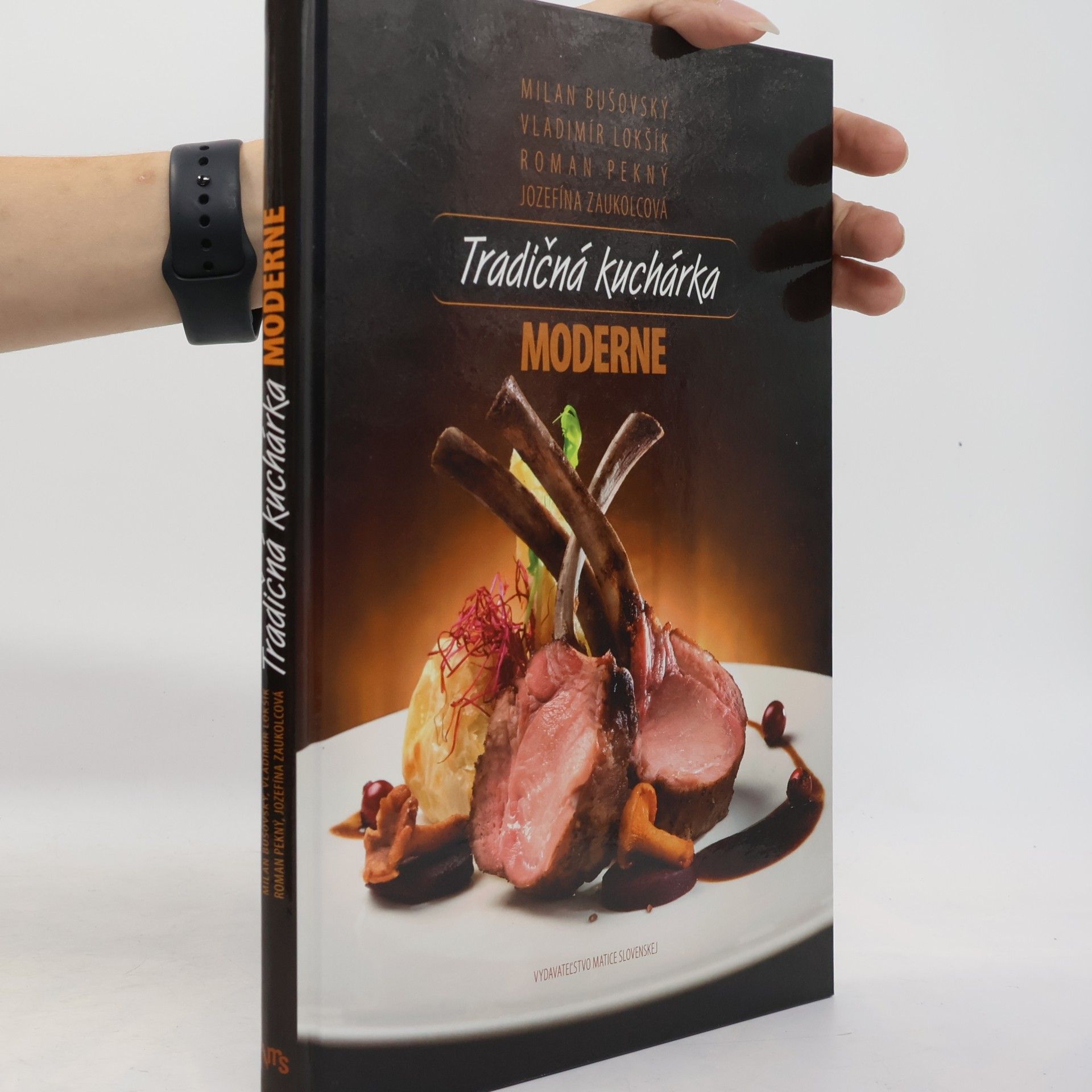 Tradičná kuchárka Moderne