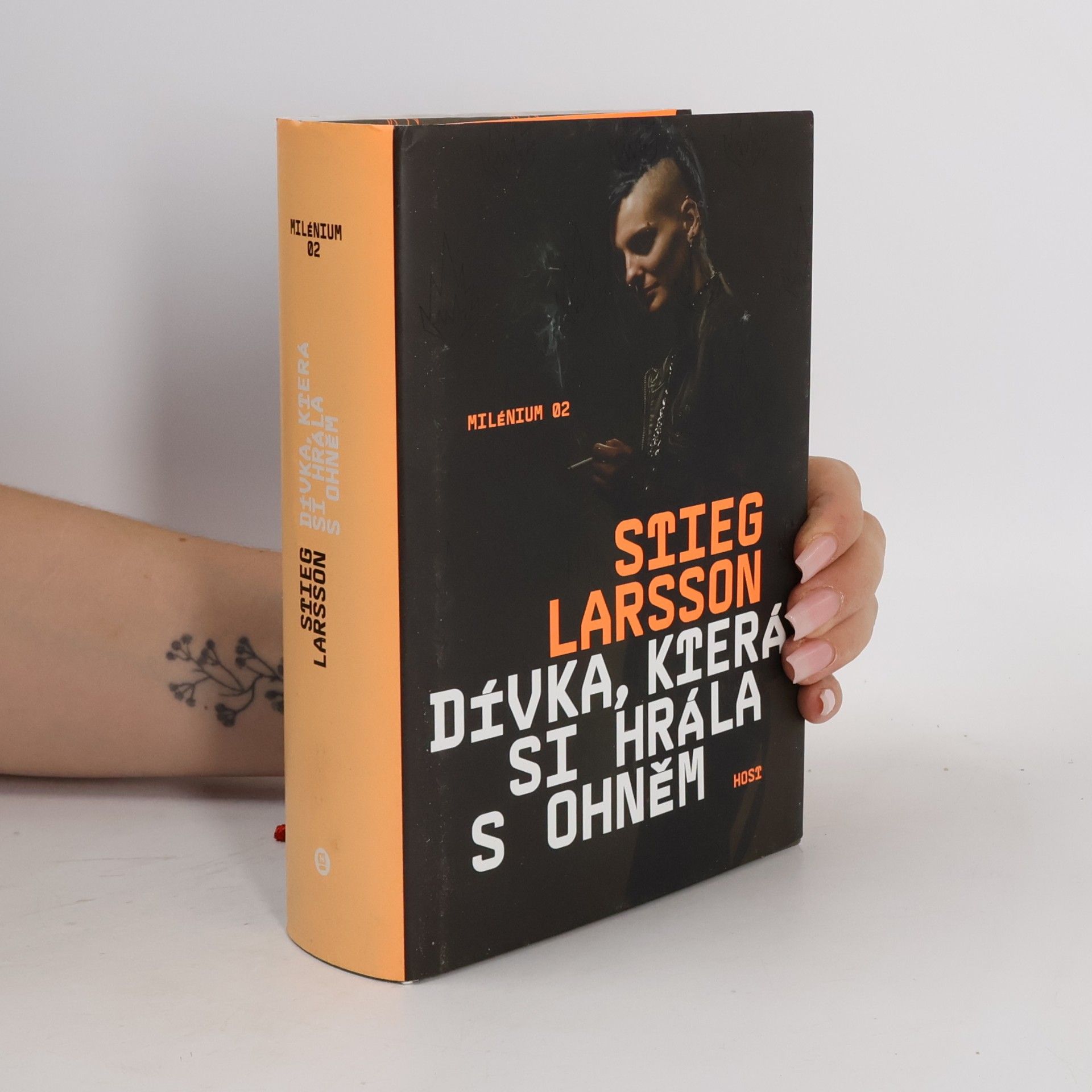 Stieg Larsson Dívka, která si hrála s ohněm