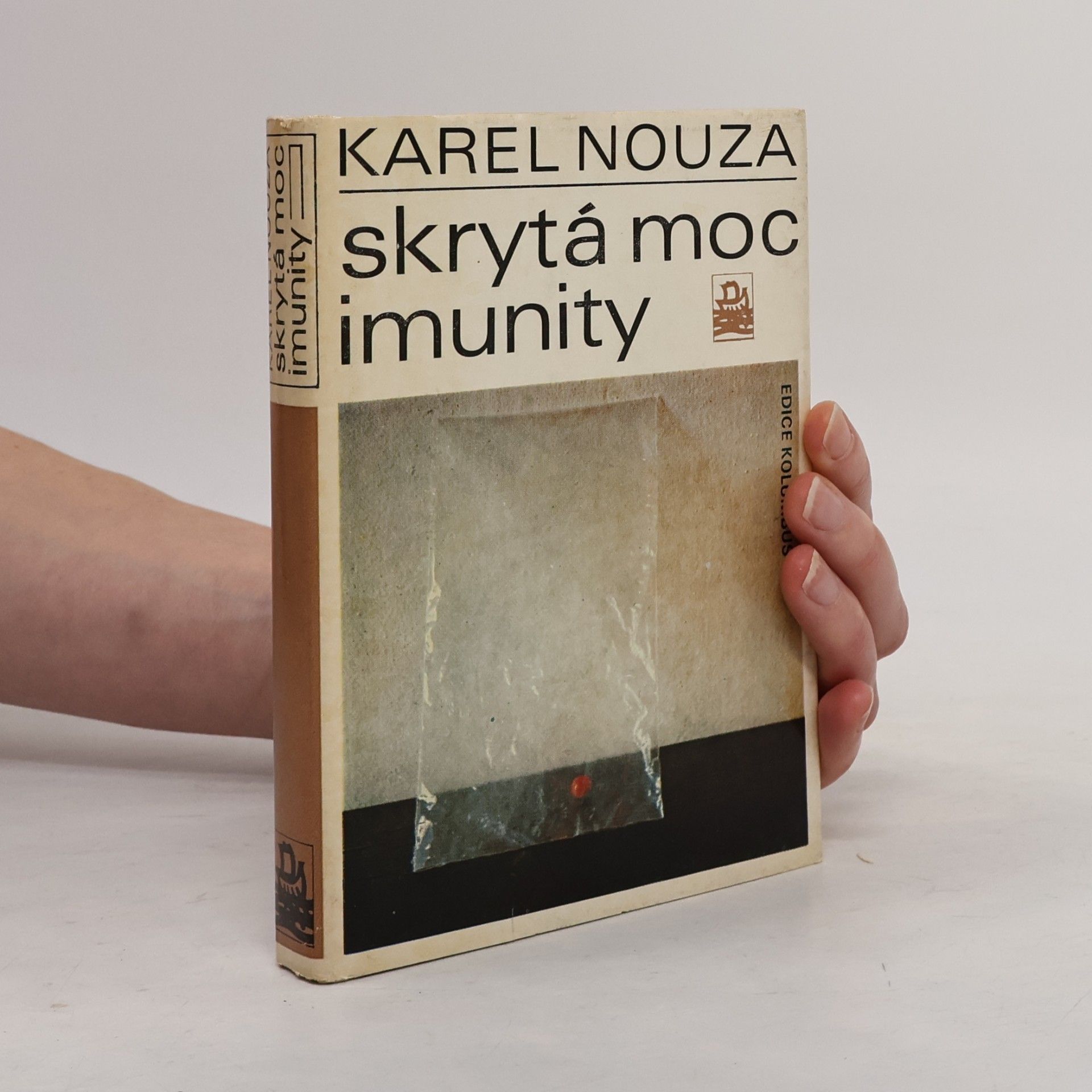Karel Nouza Skrytá moc imunity