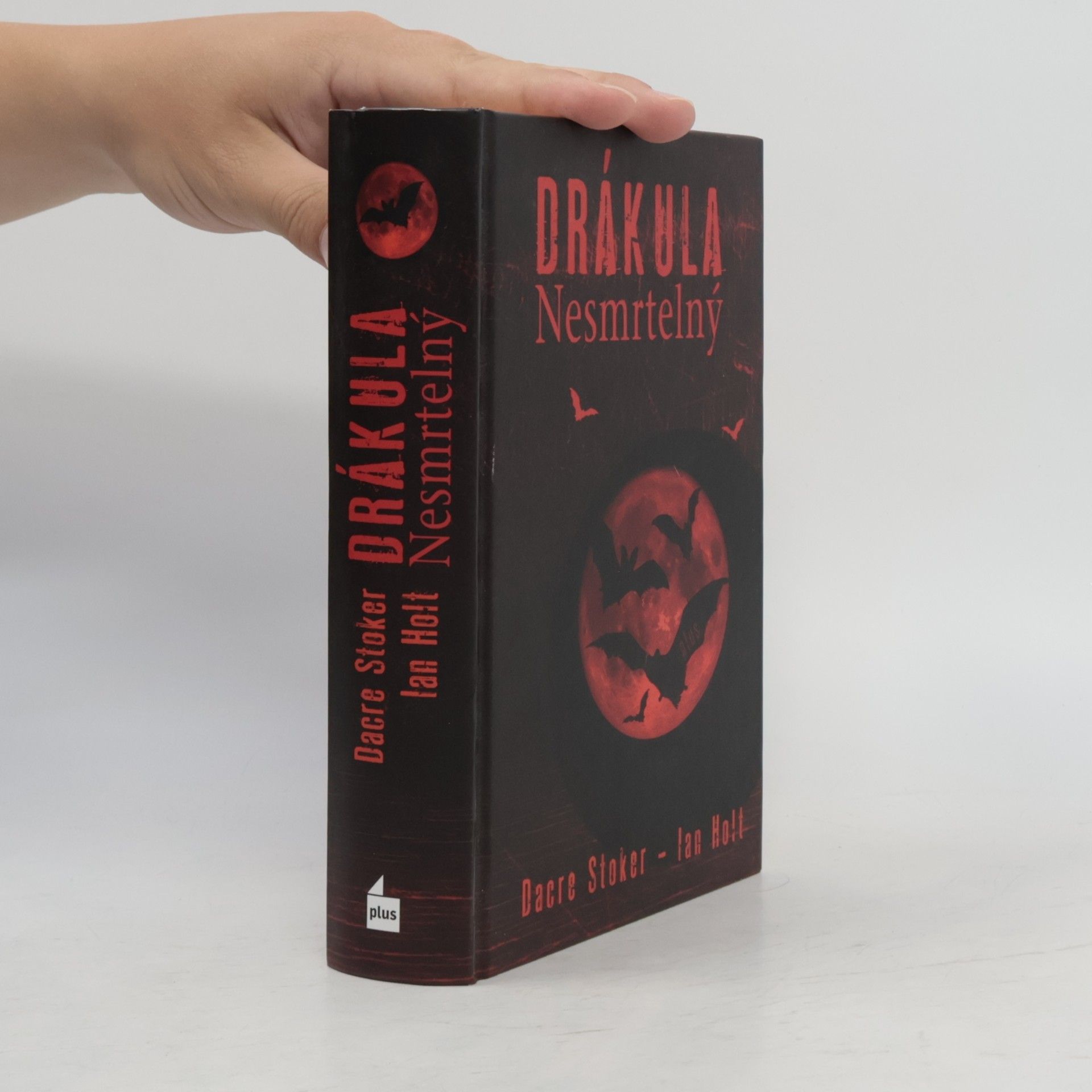 Dacre Stoker Drákula Nesmrtelný