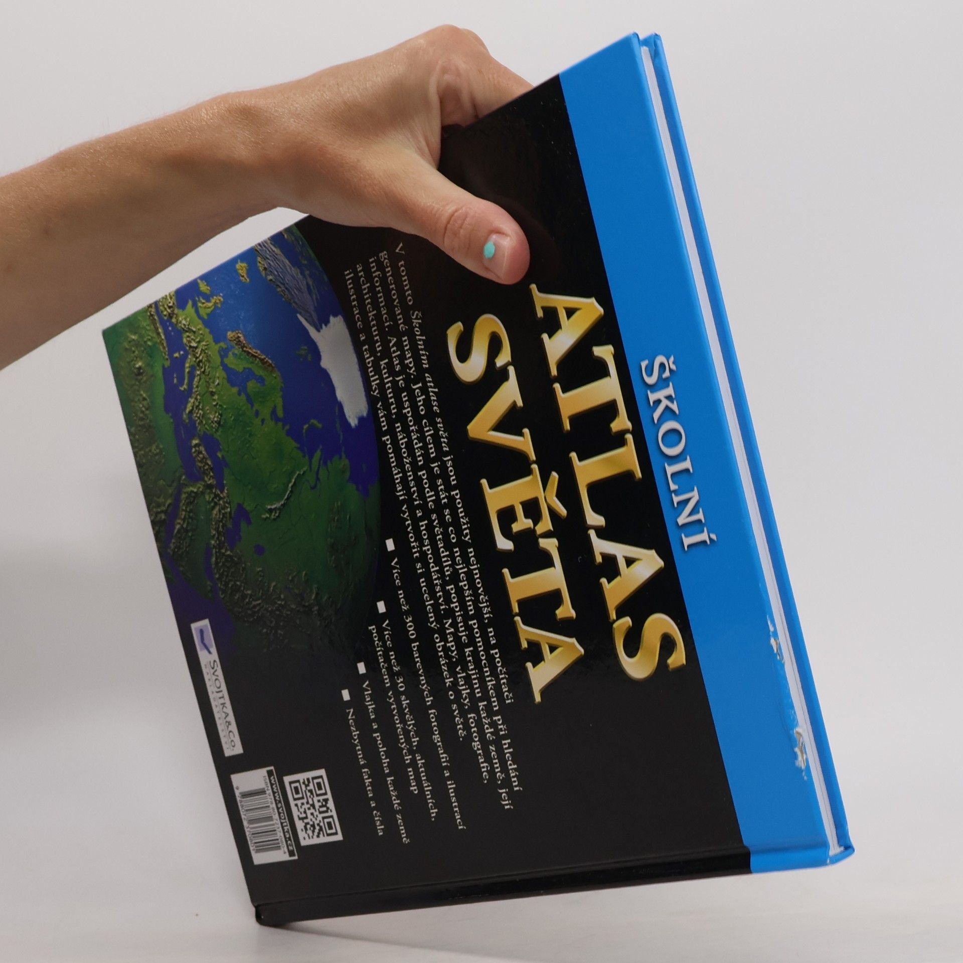 Philip Steele Školní atlas světa