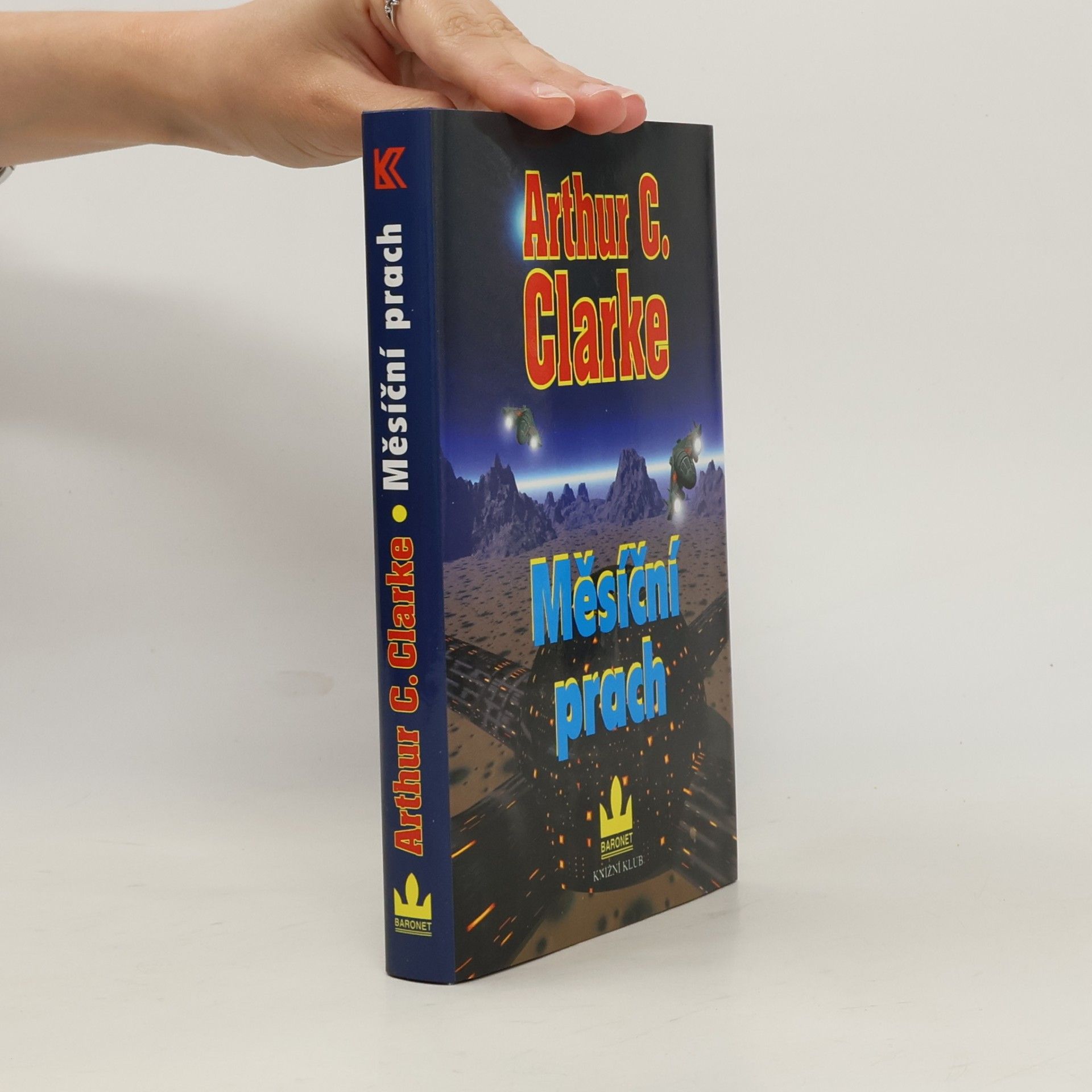 Arthur C. Clarke Měsíční prach