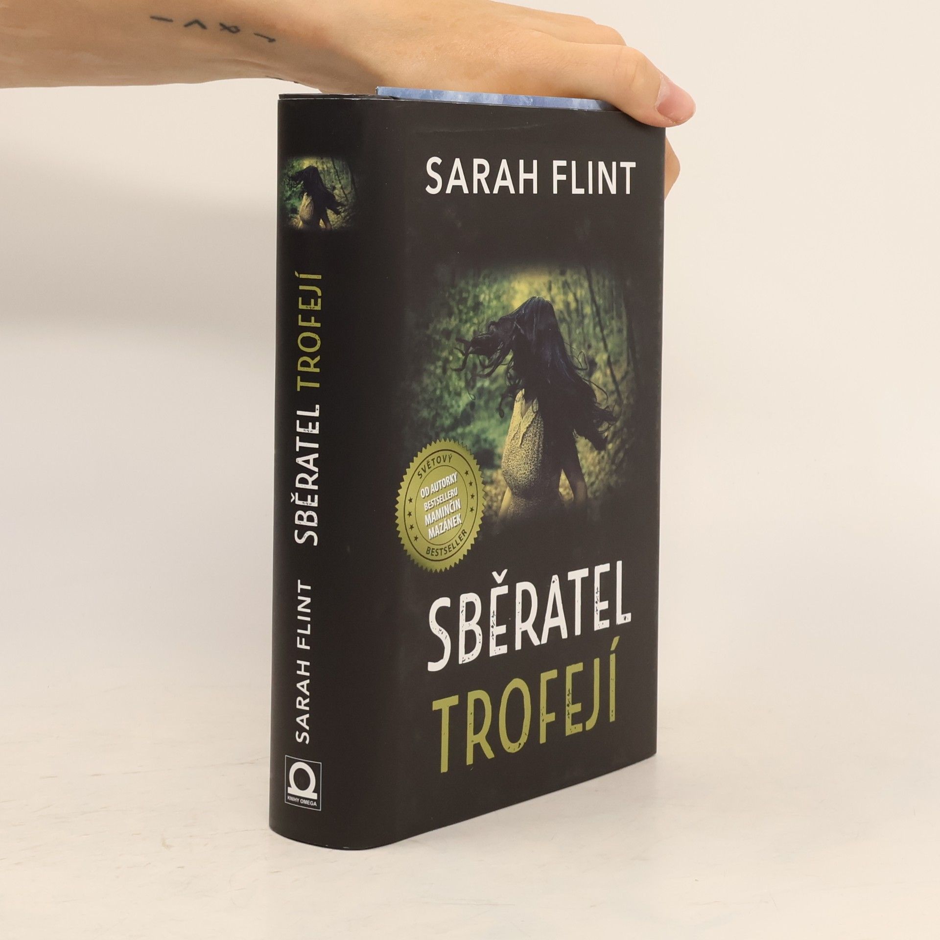 Sarah Flint Sběratel trofejí